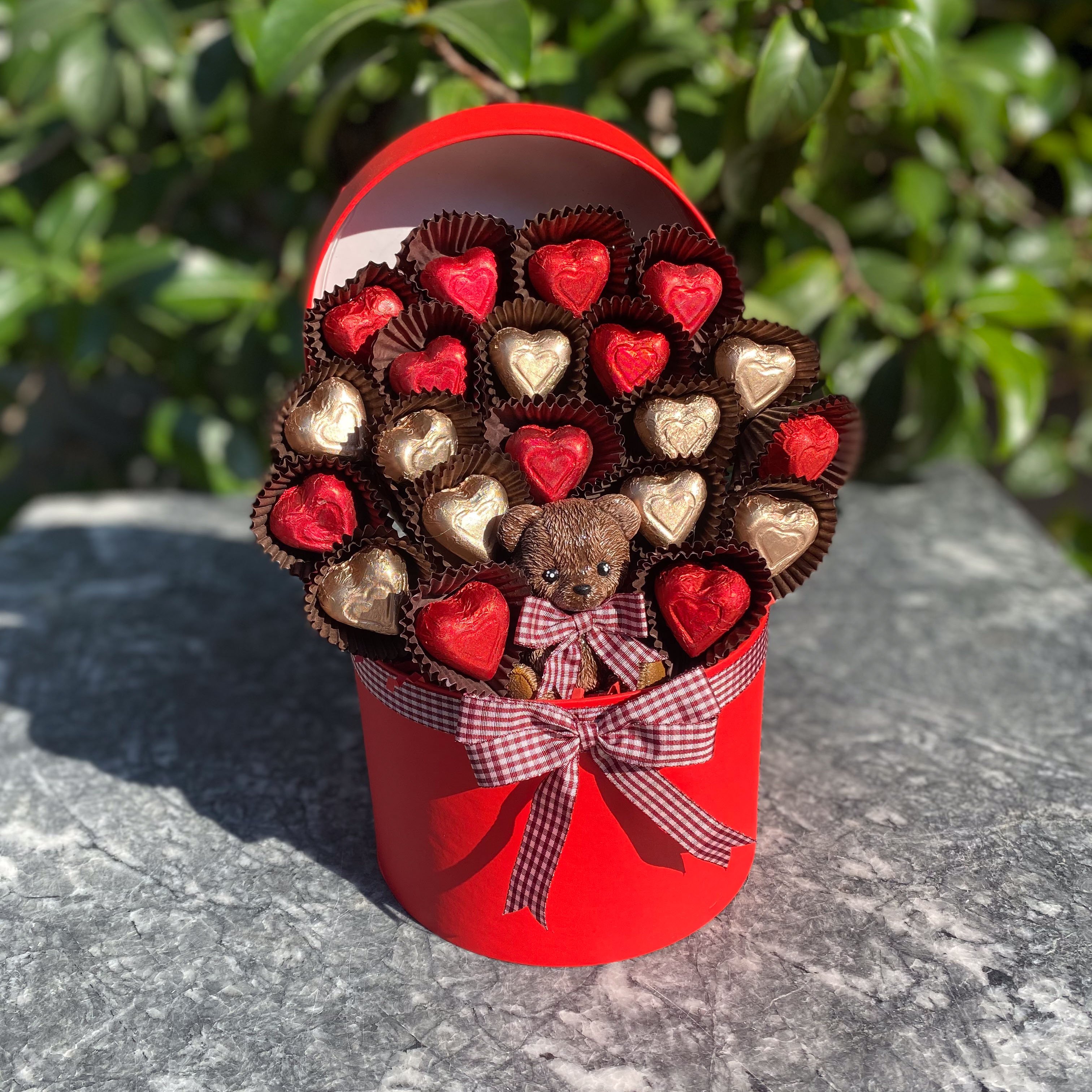 Hediyelik Çikolata / Ayıcıklı Kırmızı Silindir Kutu