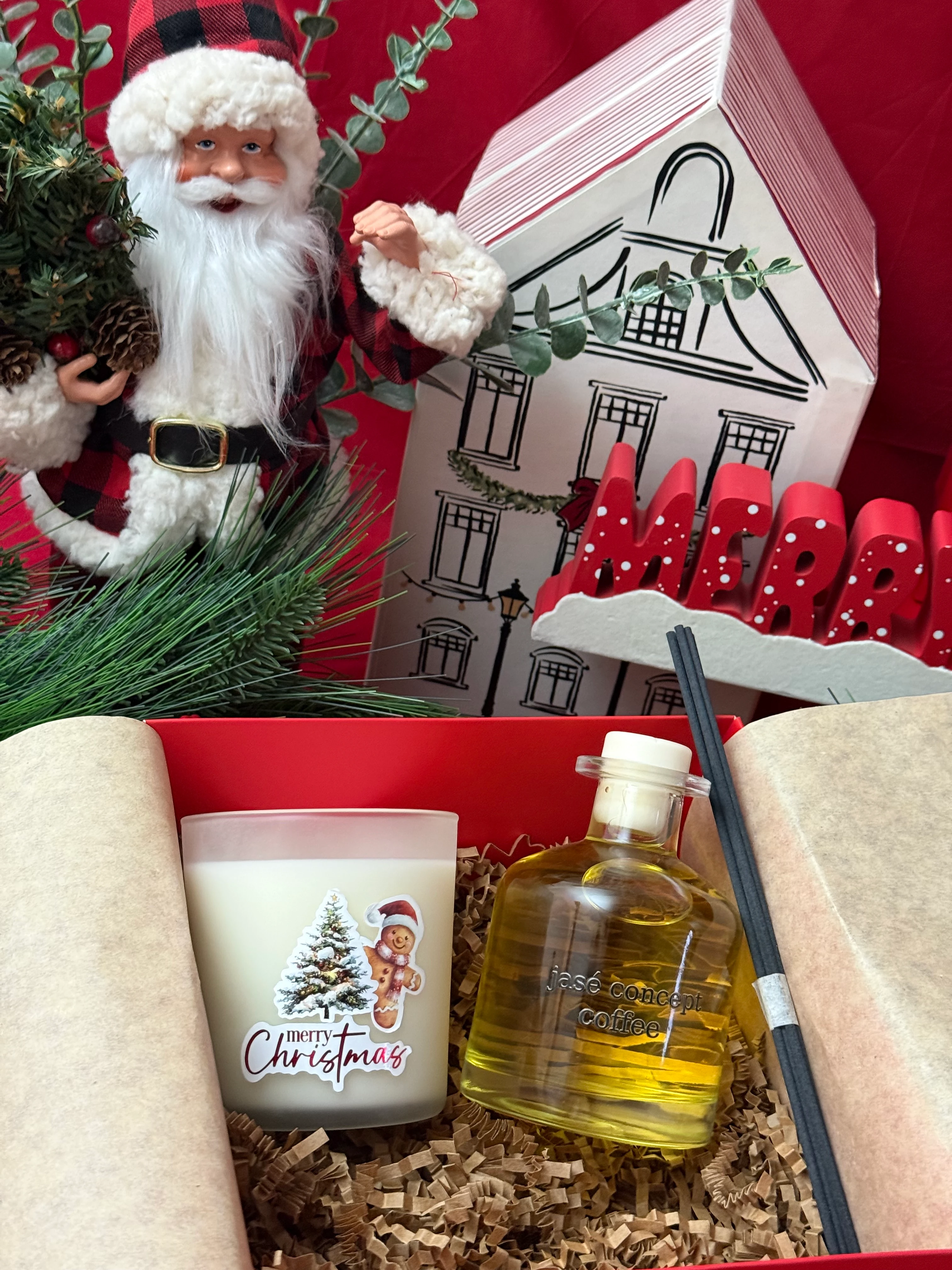 Buzlu Cam Tarçın-Vanilya Mum (270 gr) & 250 ML Kahve Oda Kokusu Yılbaşı Hediye Seti