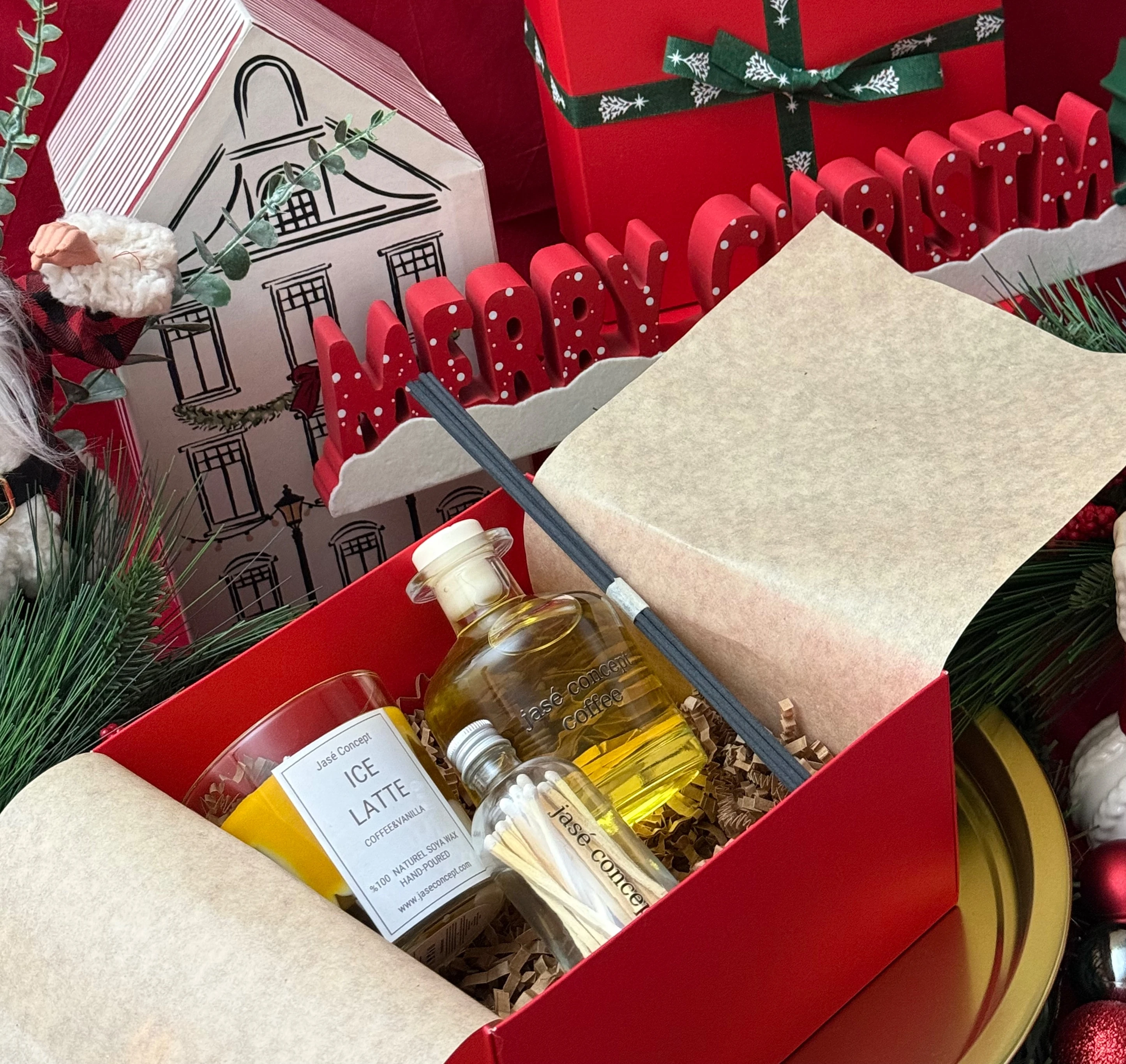 Ice Latte Mum, 250 ML Kahve Oda Kokusu , Cam Şişe Kibrit | Yılbaşı Hediye Seti