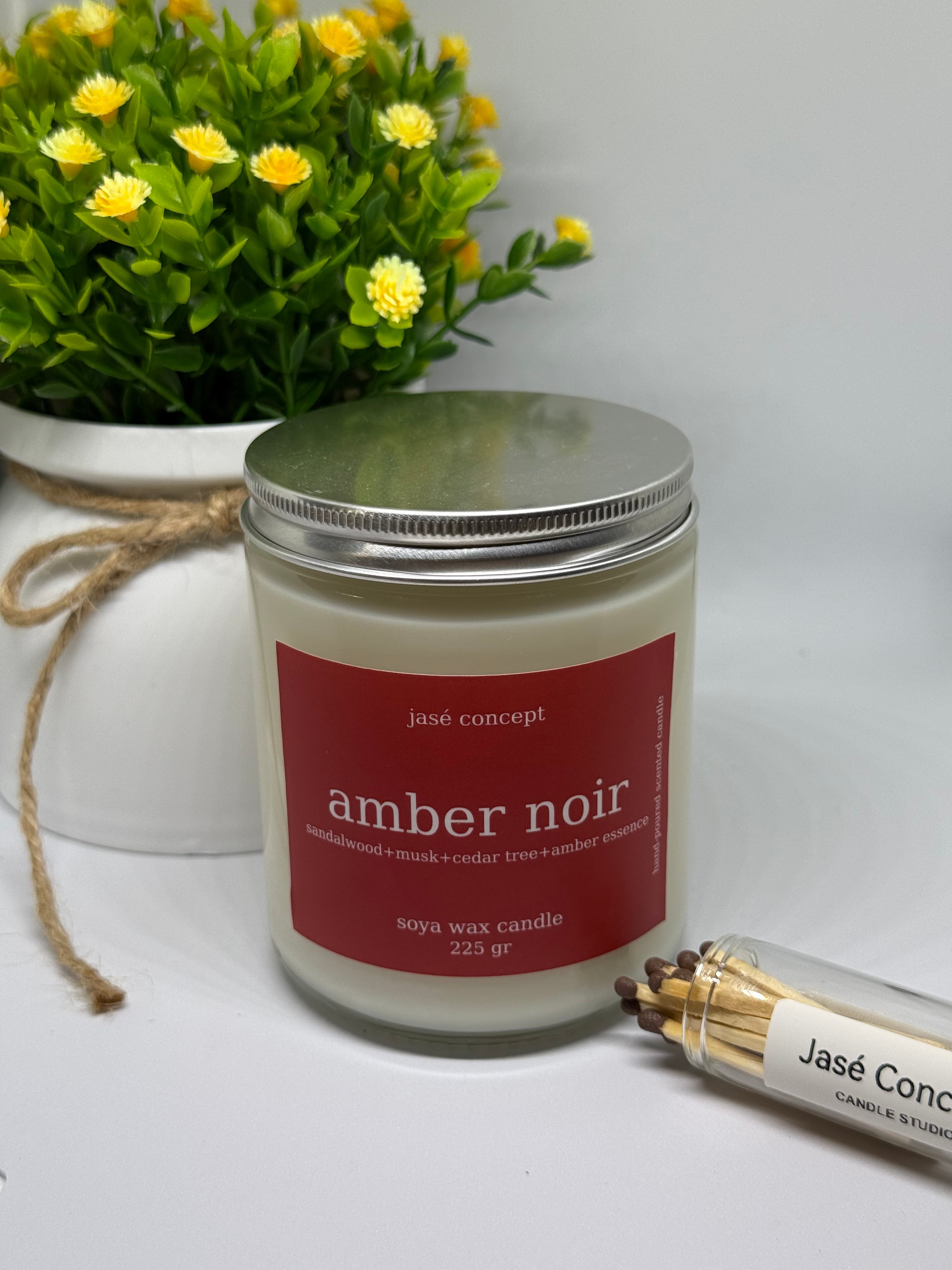 Amber Noir Kavanoz Mum