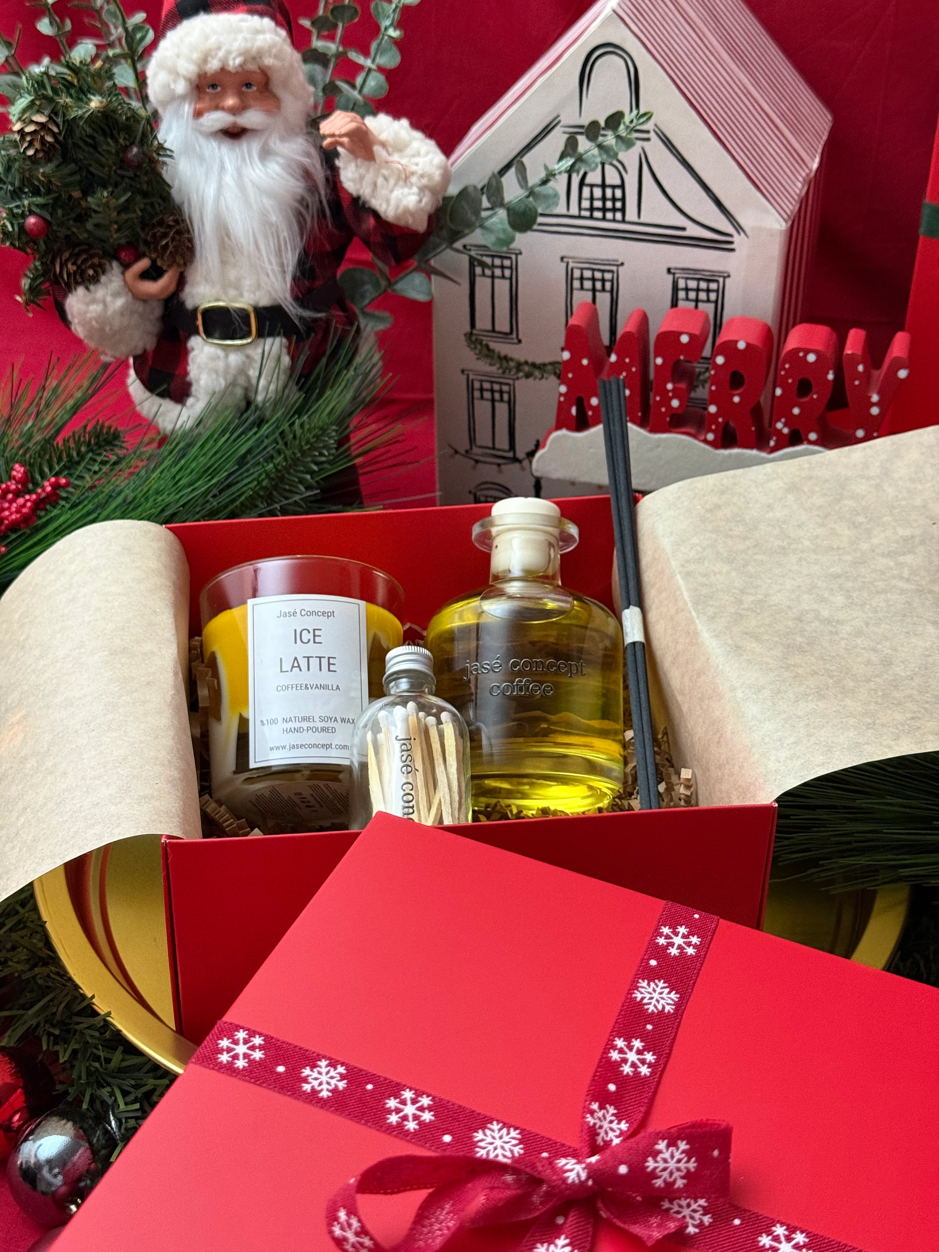 Ice Latte Mum, 250 ML Kahve Oda Kokusu , Cam Şişe Kibrit | Yılbaşı Hediye Seti