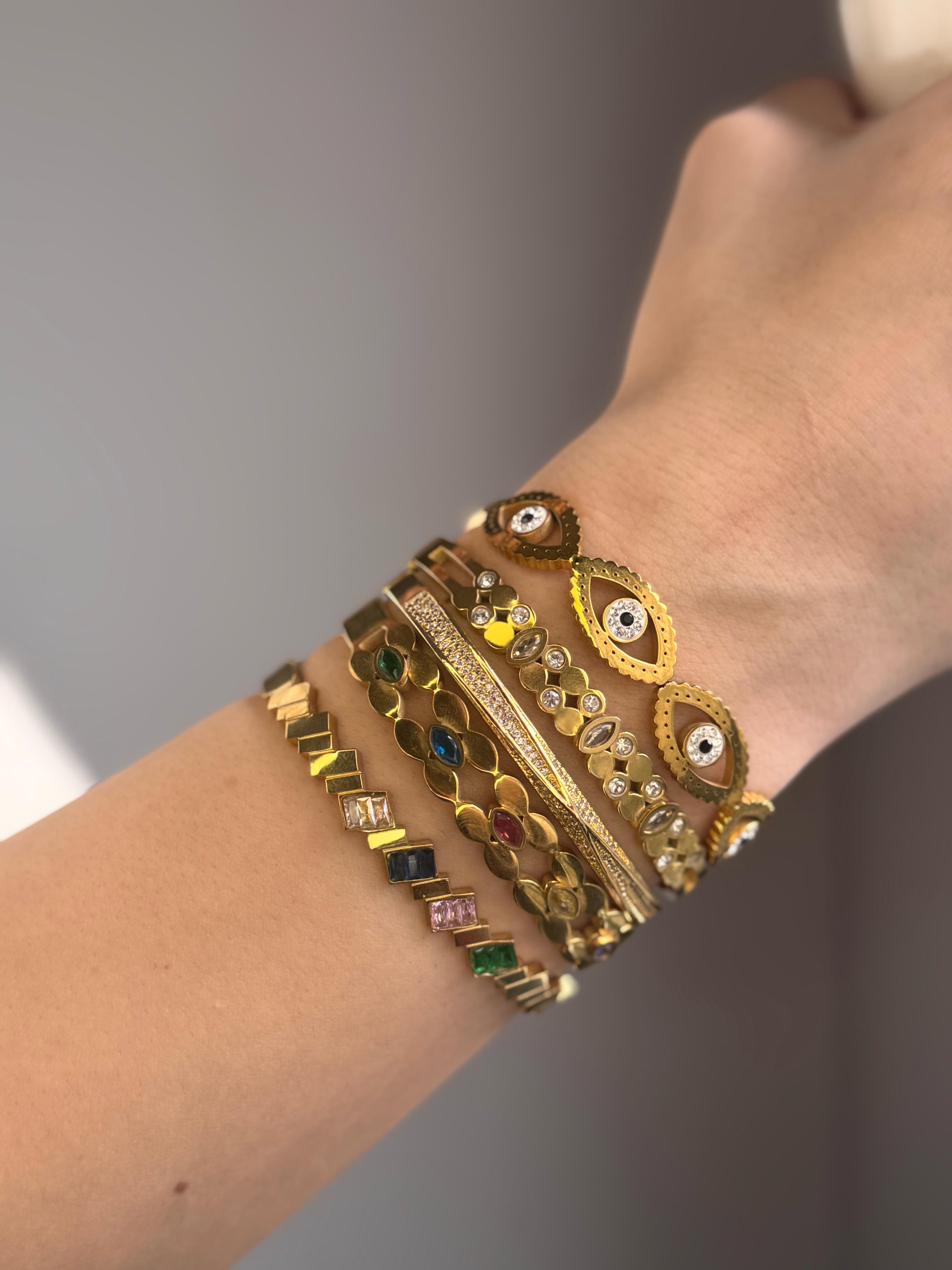 Üç Renk Kelepçe Model Gold Bileklik