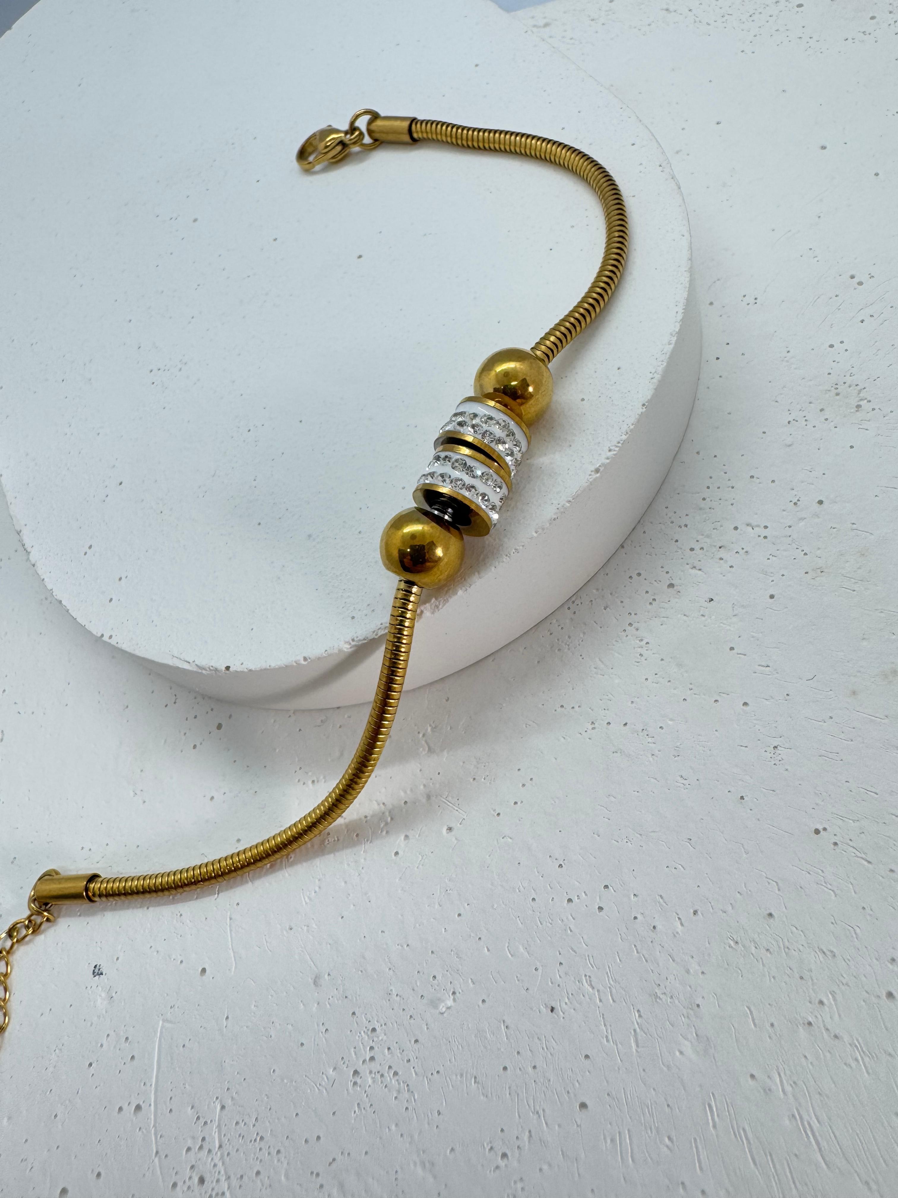 Pandora Model Taşlı Gold Bileklik