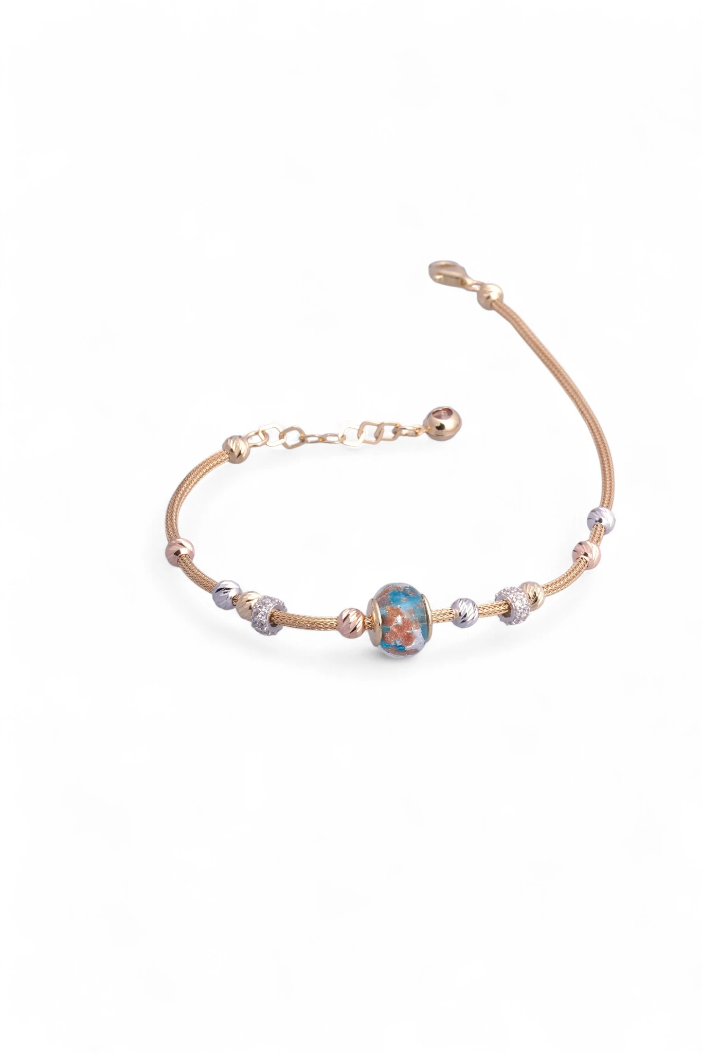 Sanatsal Işıltı: 14 Ayar Altın Renkli Cam Charm ve Dorika Toplu Pandora Stil Bileklik 18-20CM Ayarlı 5,88 GR Ürün Kodu: KNY6201