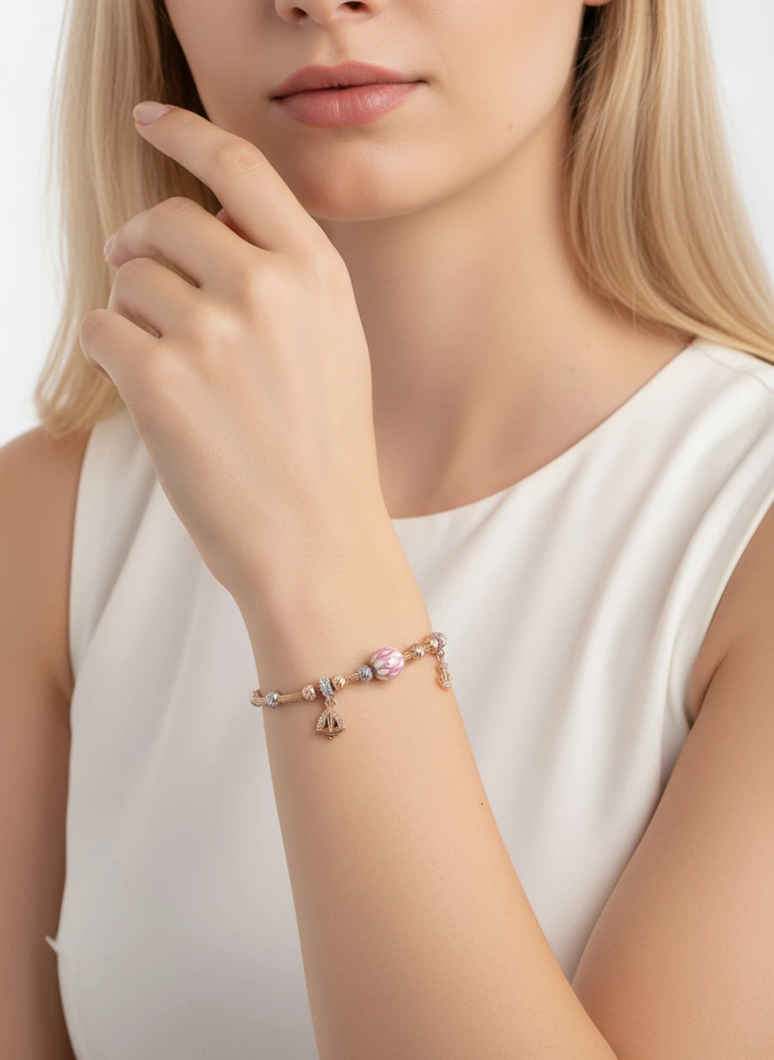 Denizlerin Rüyası: 14 Ayar Altın Deniz Temalı Pandora Stil Charm Bileklik 18-21 CM Ayarlı 6,46 GR Ürün Kodu: KNY6206