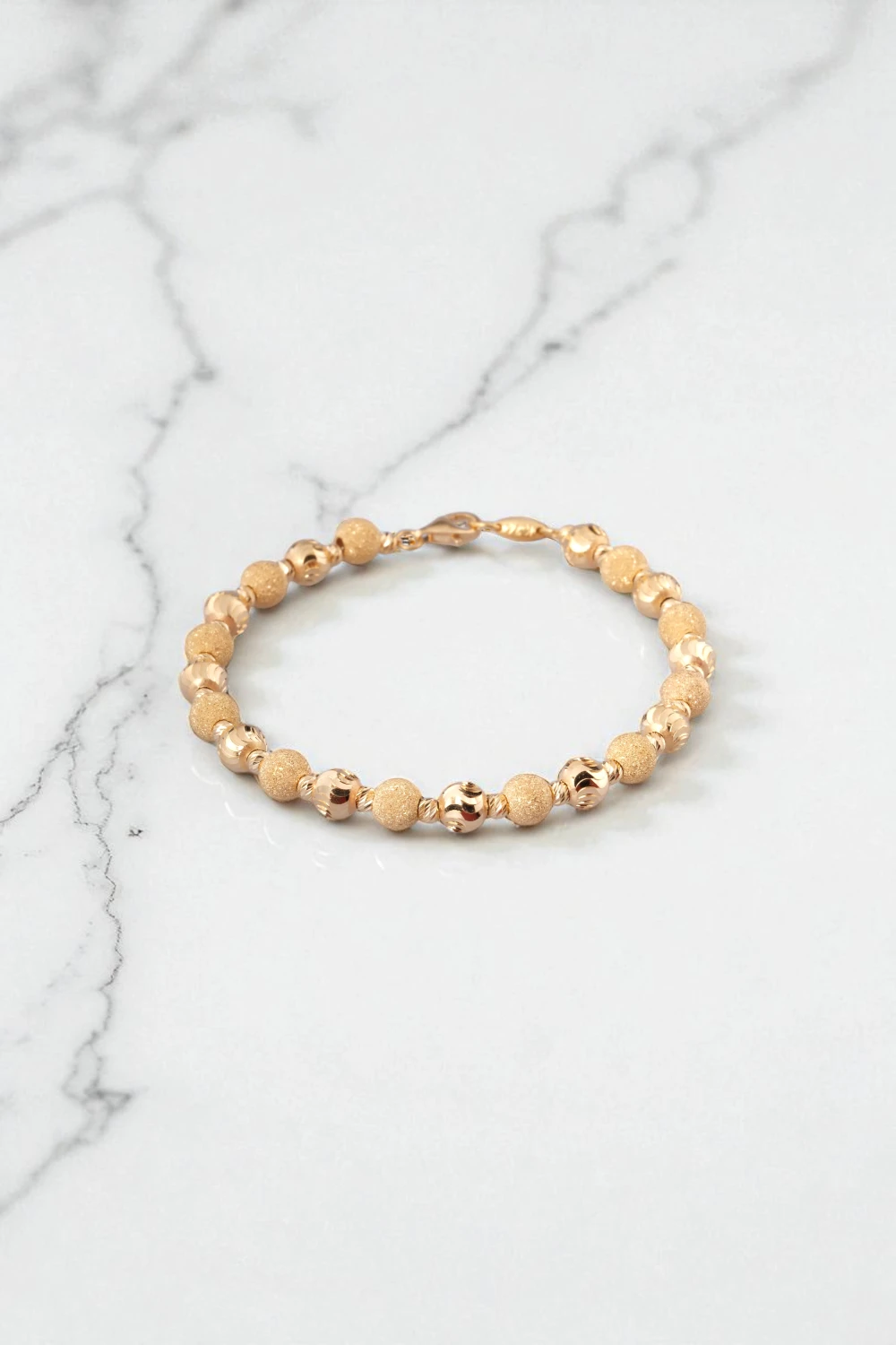 Işıltı ve Matın Ahengi: 22 Ayar İki Dokulu Dorika Altın Bileklik 12,99 GR Ürün Kodu: KNY5991