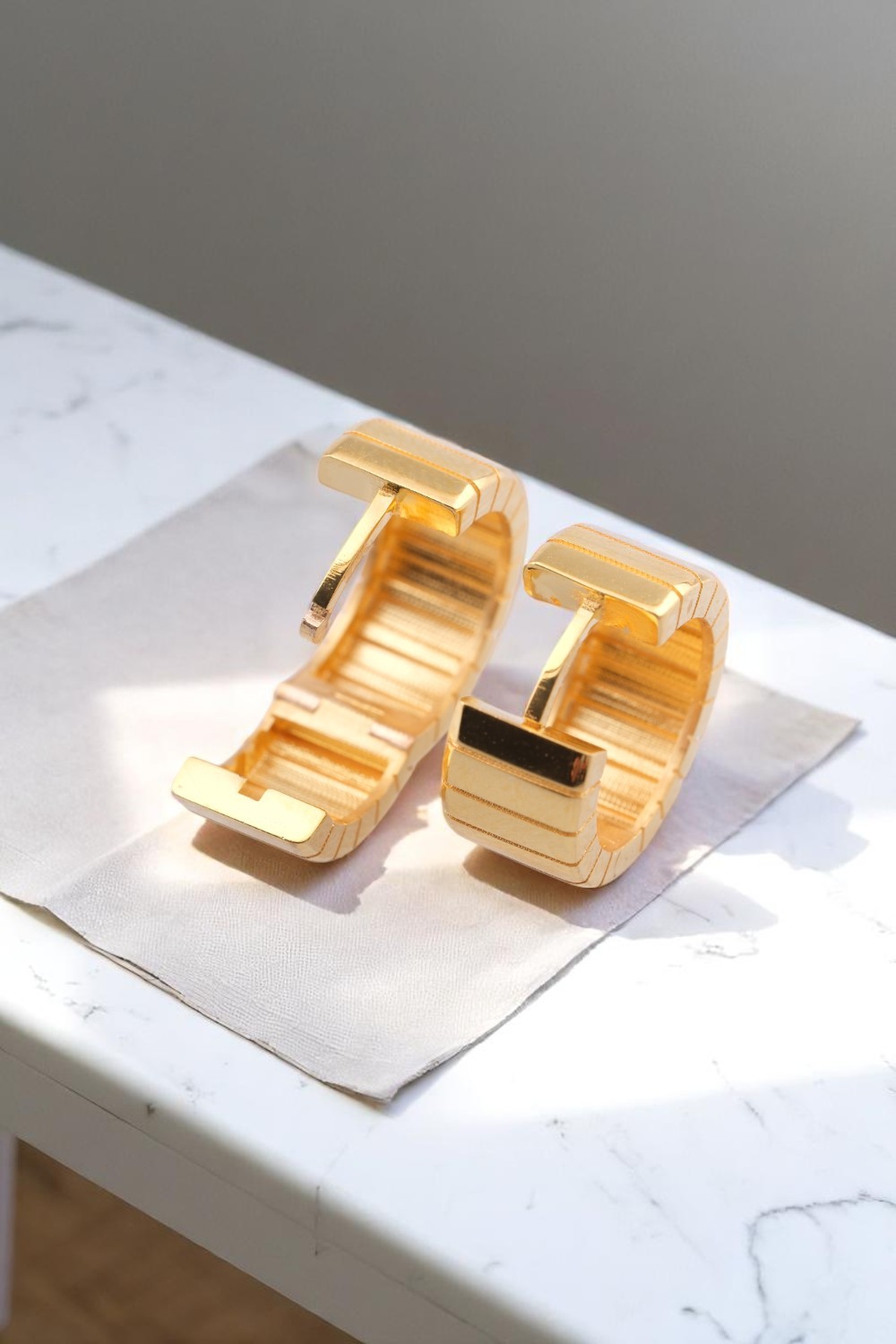 Geometrik Segmentli Modern Tasarım 22 Ayar Altın Halka Küpe - Alimoğlu Kuyumculuk 7,58 GR Ürün Kodu: KP07394