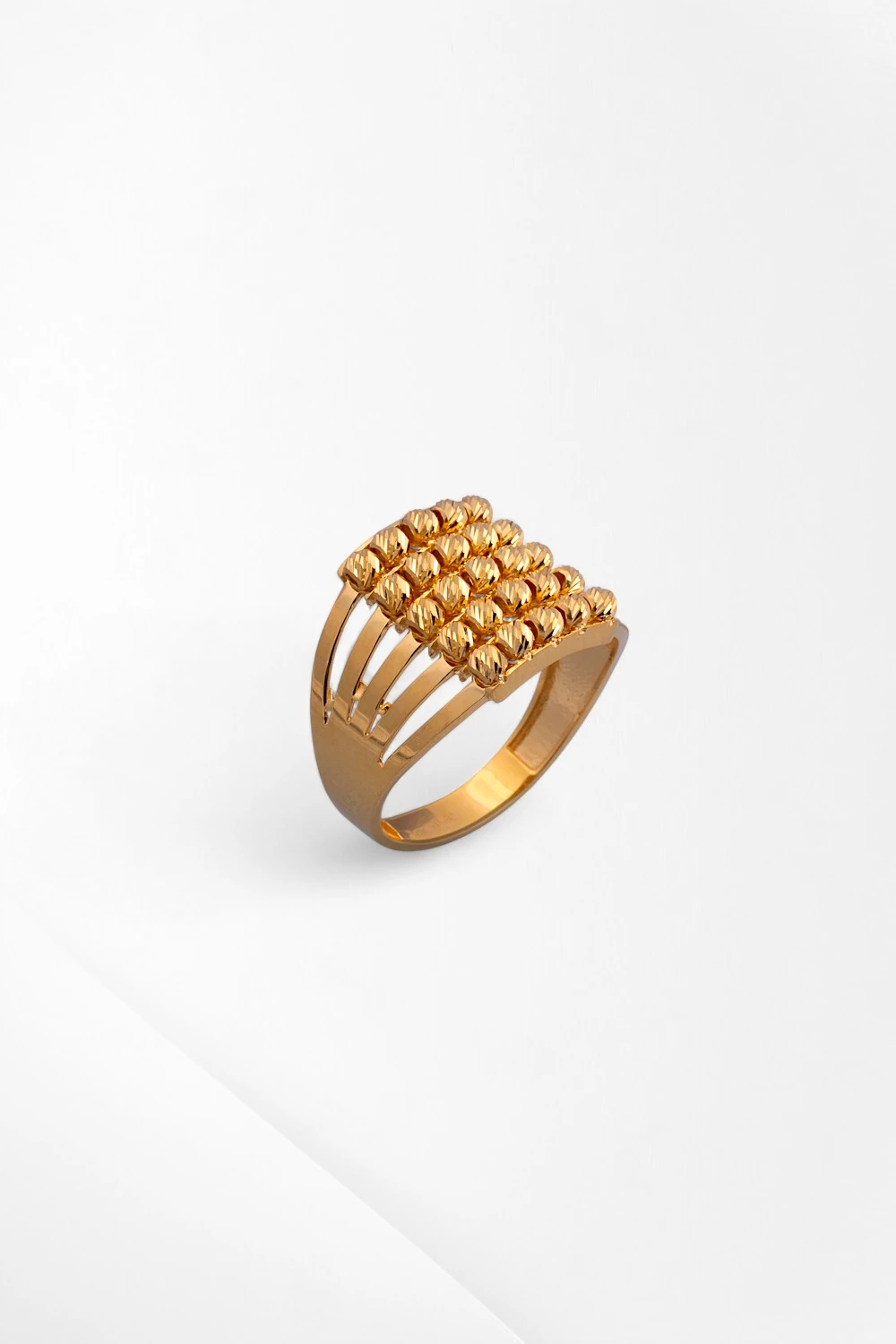 22 Ayar Altın Gösterişli Dorika Yüzük: 4.26 Gramlık Yatırımlık Değer ve Işıltı Ürün Kodu: YZ08612