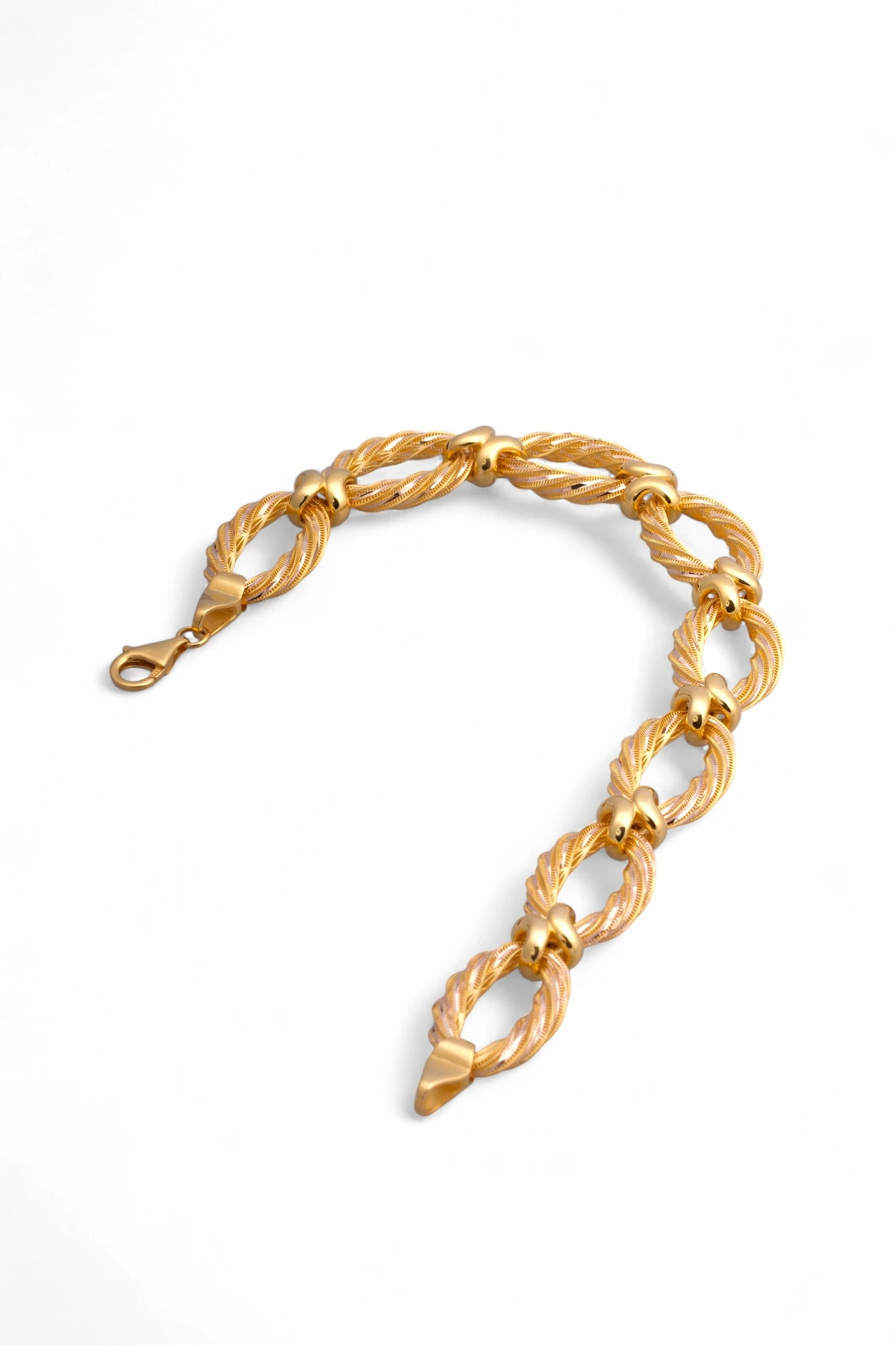 İhtişamlı Zarafet: 14 Ayar Altın Hallow Burgu Tasarım Bileklik 20 CM 13,83 GR Ürün Kodu: KNY6210