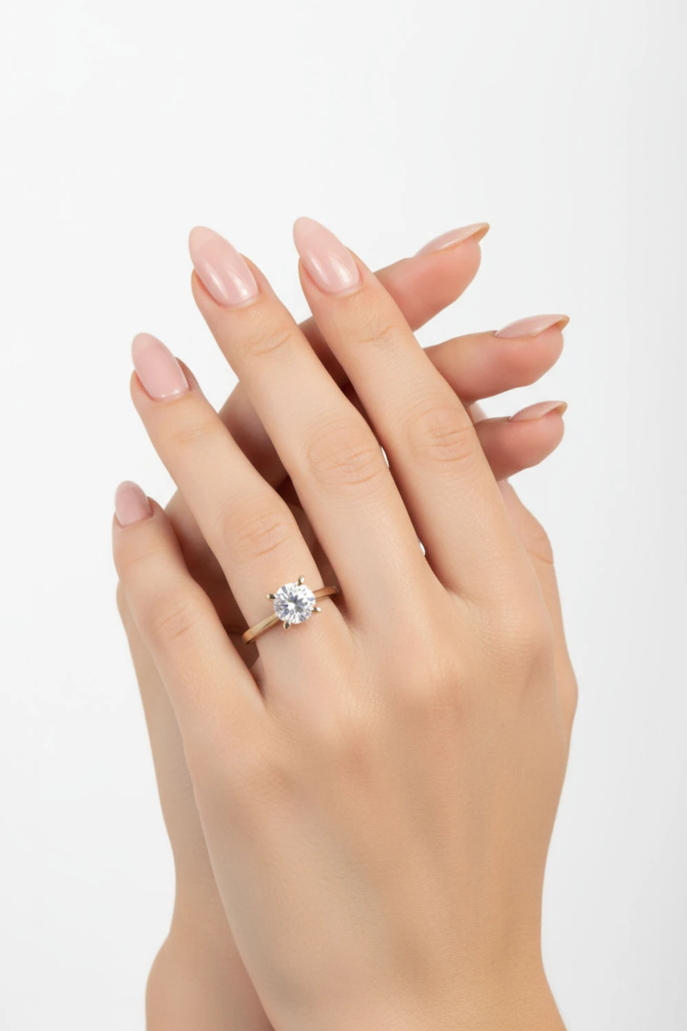 Aşkın Saf Işıltısı: 14 Ayar Altın Klasik Zirkon Tektaş Yüzük 2,22 GR Ürün Kodu: YZ06169