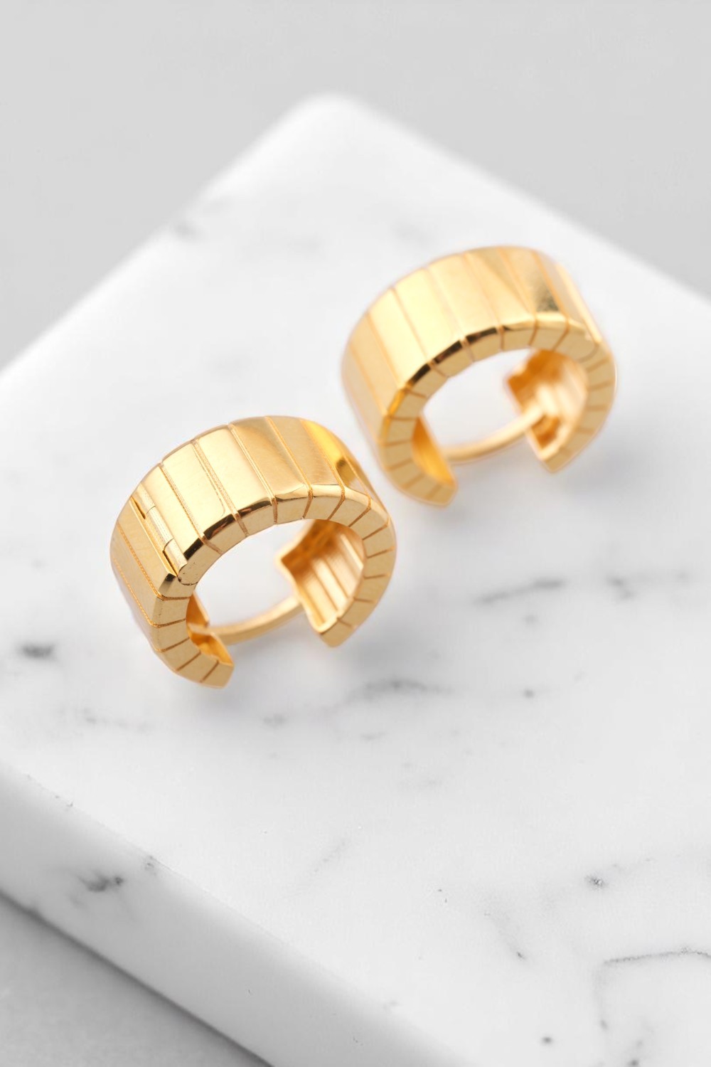 Geometrik Segmentli Modern Tasarım 22 Ayar Altın Halka Küpe - Alimoğlu Kuyumculuk 7,58 GR Ürün Kodu: KP07394