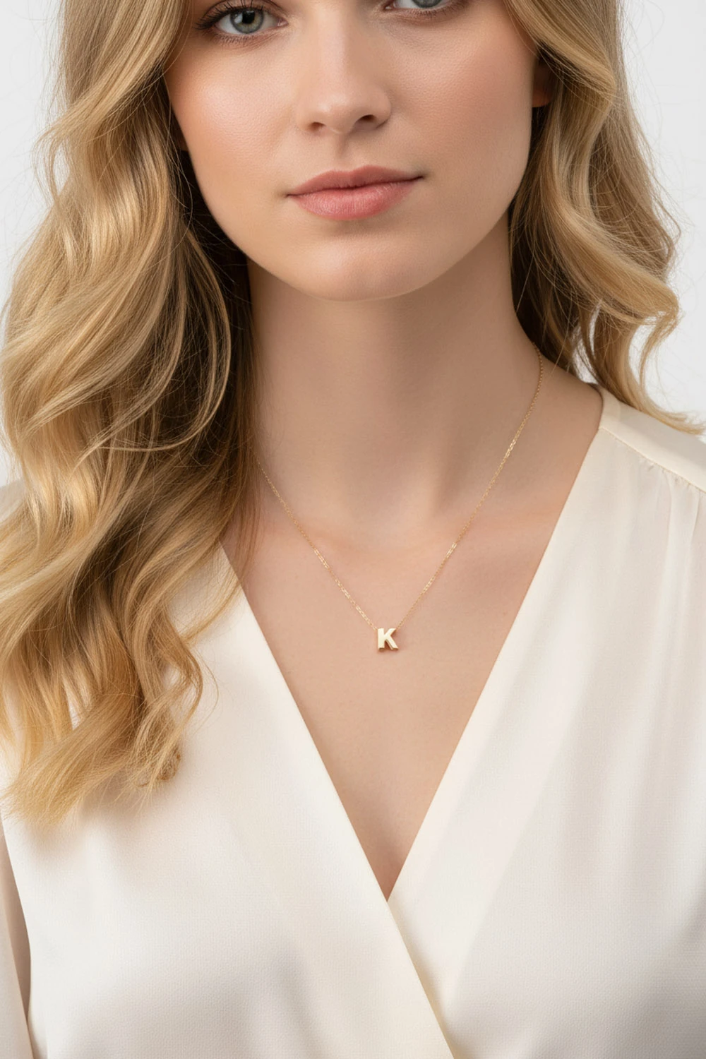 14 Ayar Altın K Harf Kolye: İsminizin Baş Harfini Taşıyan Kişisel Zarafet 1,70 GR Ürün Kodu: KLY5467