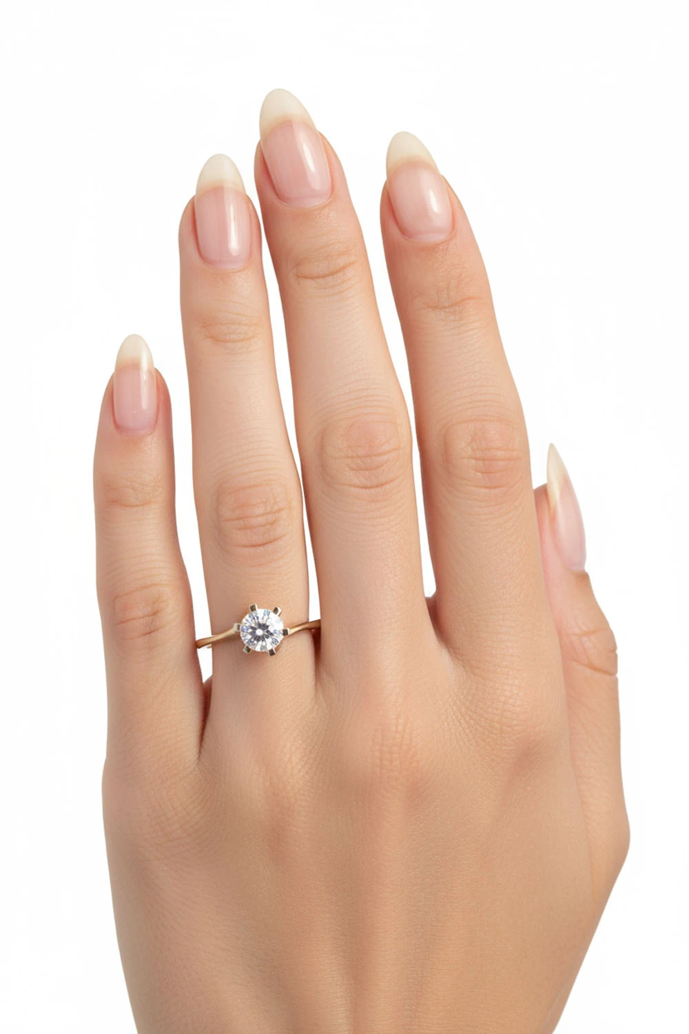 Aşkın Klasik Simgesi: 14 Ayar Altı Tırnaklı Zirkon Tektaş Yüzük 2,46 GR