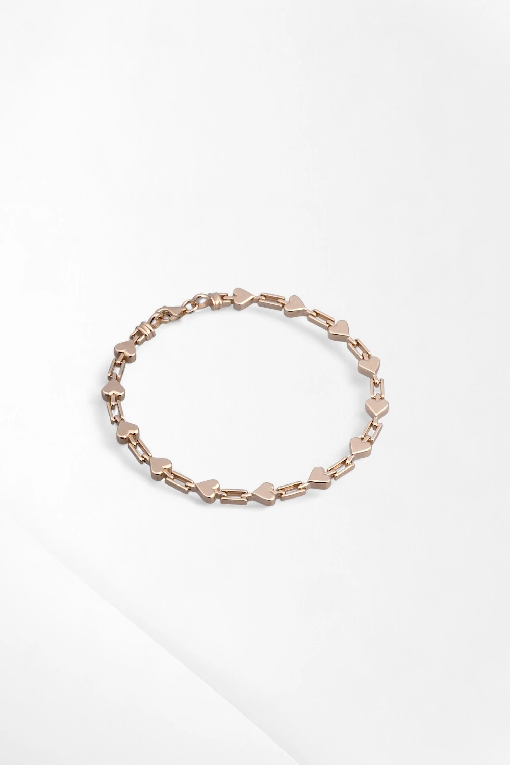 14 Ayar Rose Altın Kalp Zincir Bileklik: 6.41 Gramlık Tok Duruşuyla Aşkın İmzası Ürün Kodu: KNY6182