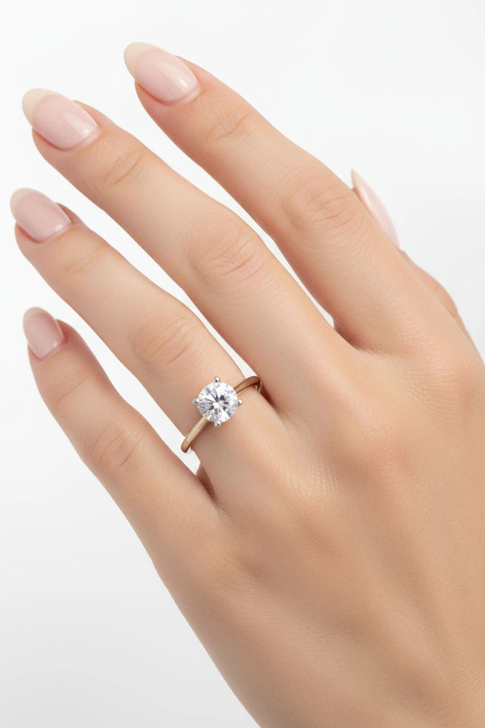 Aşkın Klasik Simgesi: 14 Ayar Çift Renkli Zirkon Tektaş Yüzük 2,17 GR Ürün Kodu: YZ05527