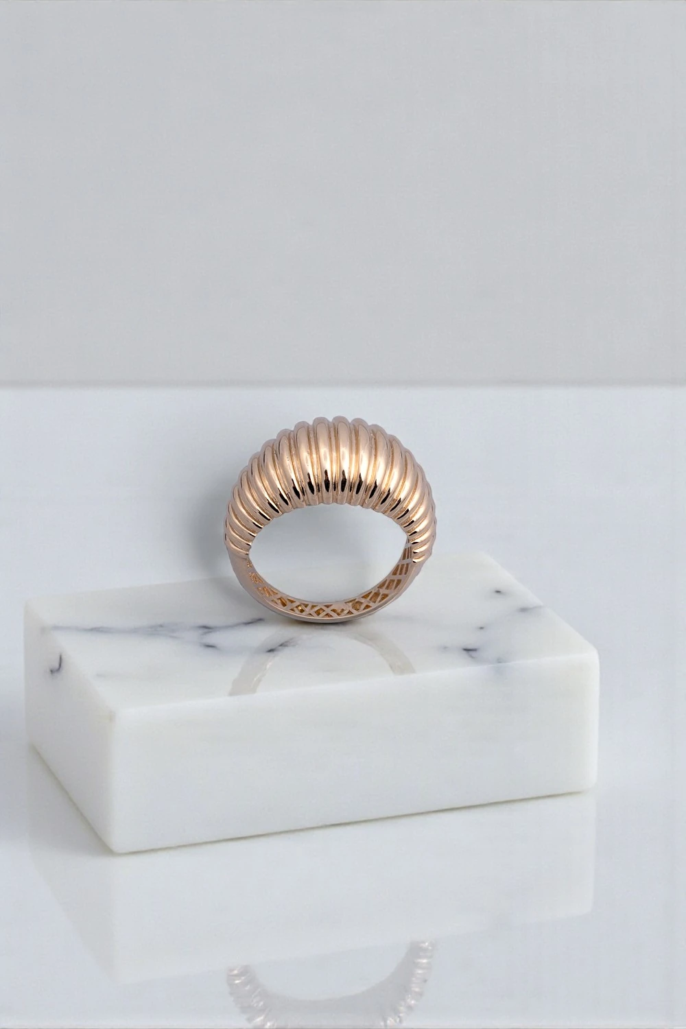 14 Ayar Rose Altın Kruvasan Yüzük: 4.61 Gramlık İddialı ve Bombeli Tasarım YZ08619