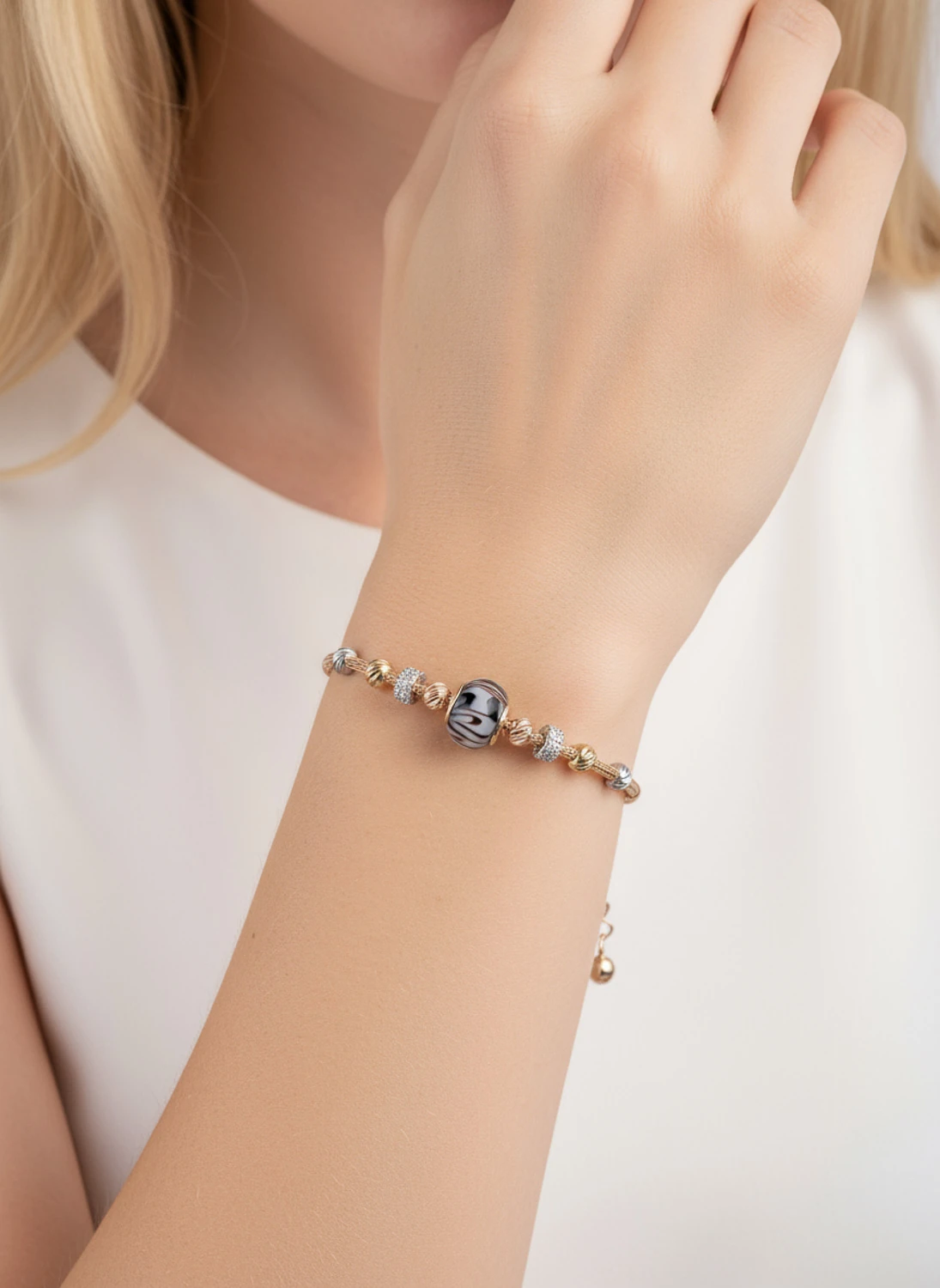 Kendi Hikayenizi Yaratın: Çilek Konsept 14 Ayar Altın Pandora Stil Charm Bileklik 18-21 CM Ayarlı 6,03 GR Ürün Kodu: KNY6200