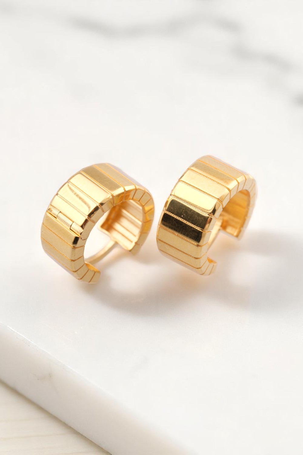Geometrik Segmentli Modern Tasarım 22 Ayar Altın Halka Küpe - Alimoğlu Kuyumculuk 7,58 GR Ürün Kodu: KP07394