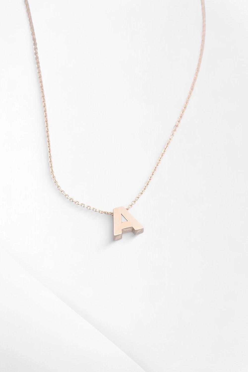 14 Ayar Altın A Harf Kolye: İsminizin Baş Harfiyle Gelen Modern Zarafet 1,63 GR Ürün Kodu: KLY5477