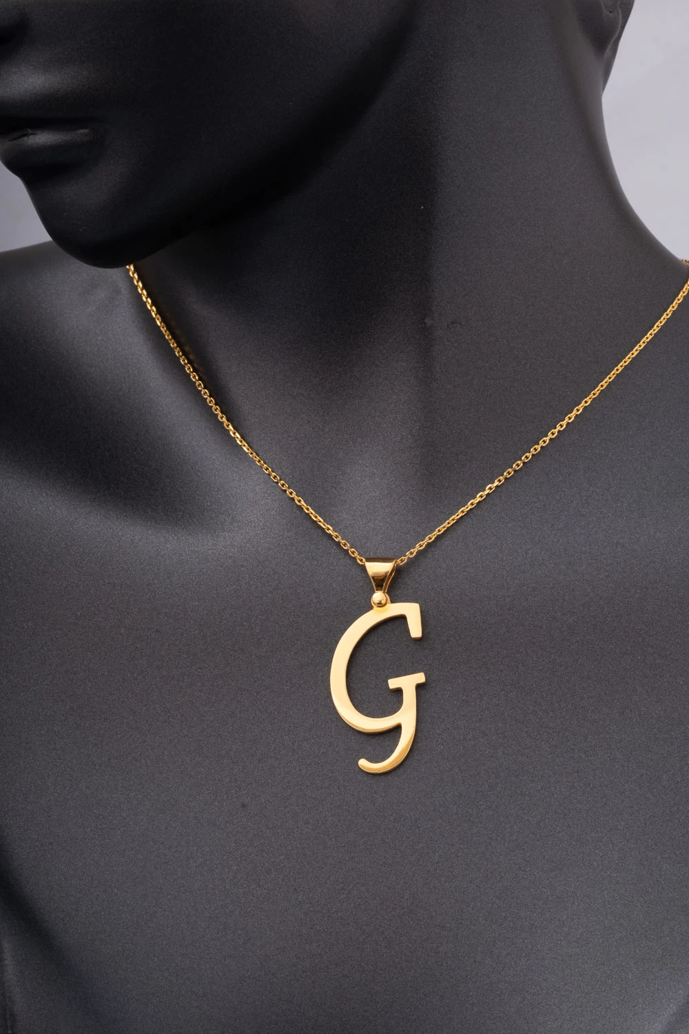 22 Ayar Altın Kişiye Özel Harf Kolye – İsminizin Baş Harfiyle Şıklığı Yakalayın 4,19 GR Ürün Kodu: KLY4101