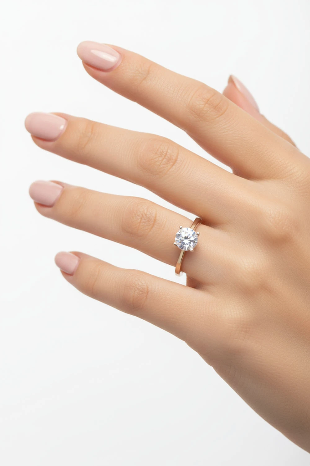 Gösterişli Zarafet: 14 Ayar Çift Renkli Zirkon Tektaş Yüzük 2,98 GR Ürün Kodu: YZ07903