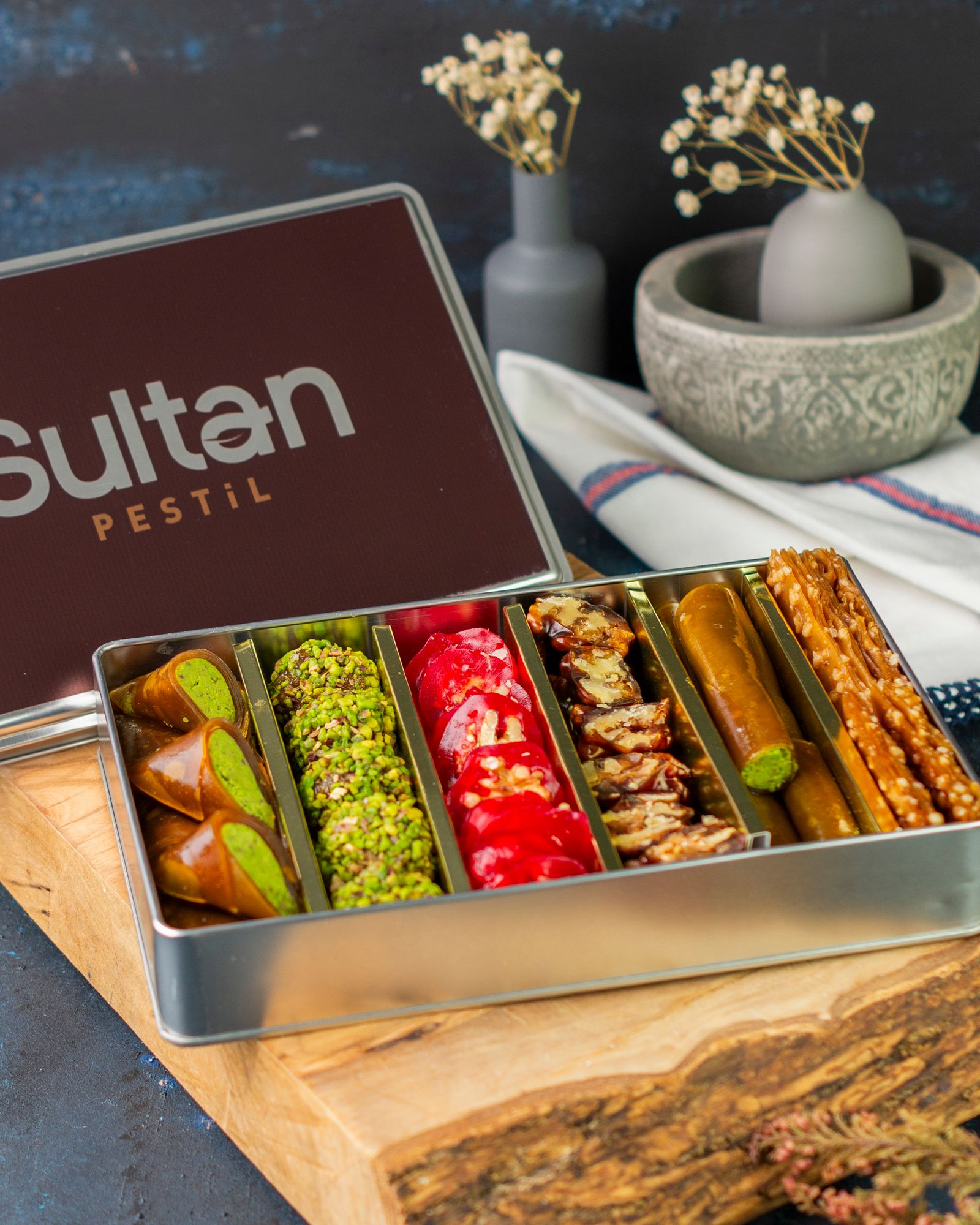 Gourmet Package in Metal Box