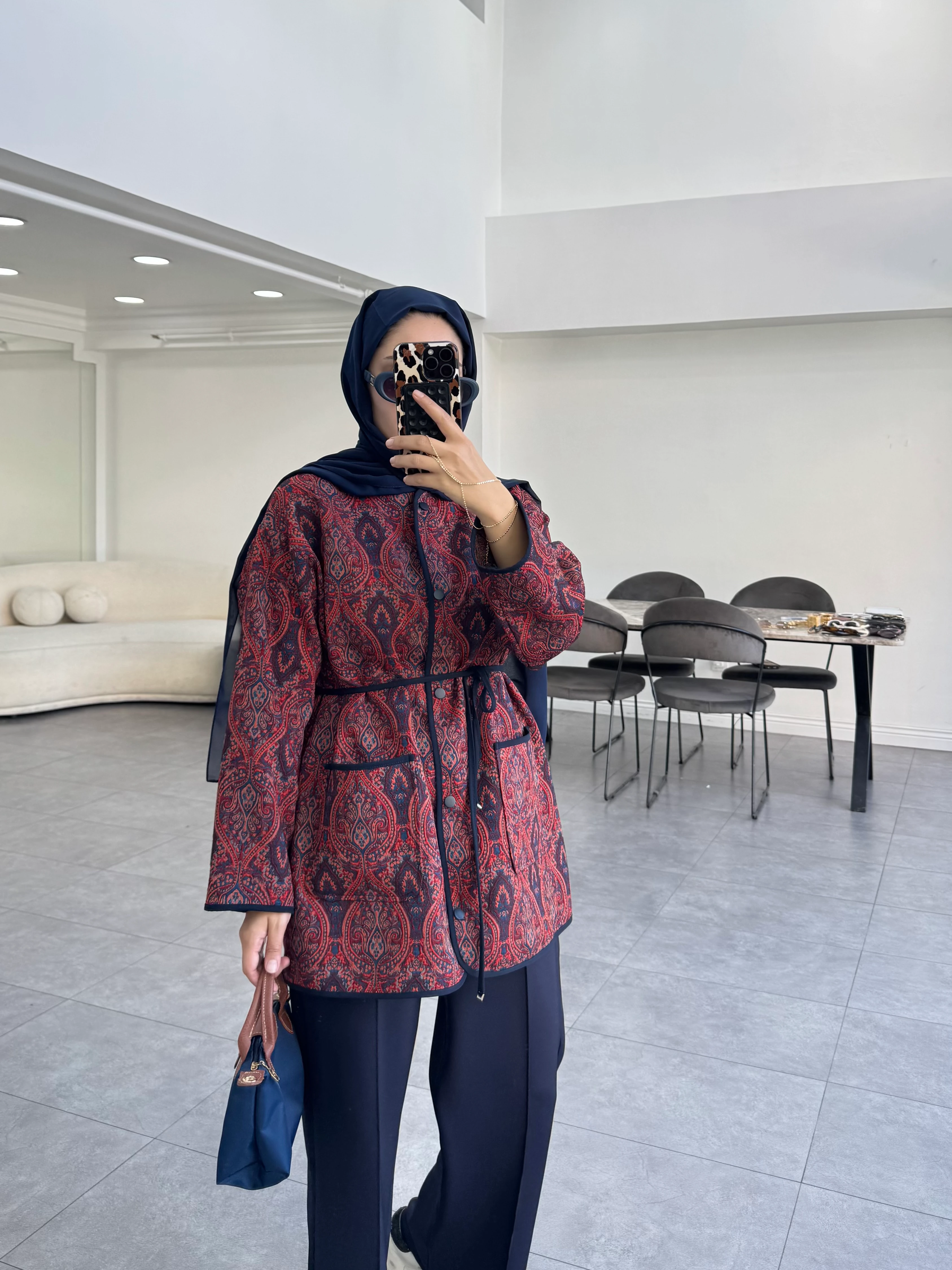 Etnik Kapitone Bordo