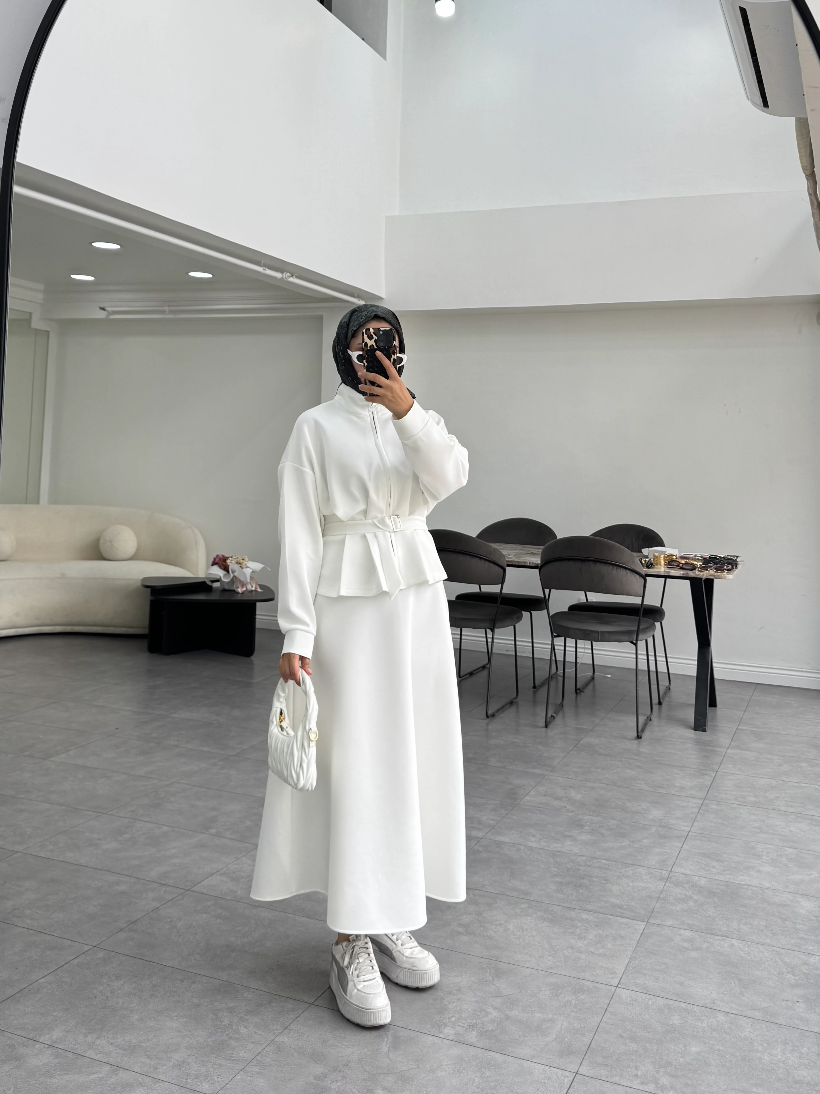 Sualla Etekli Takım Beyaz