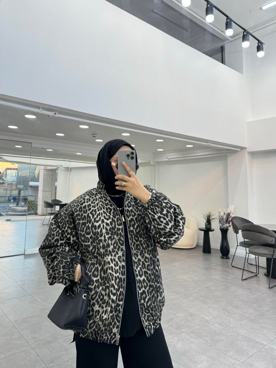 Leopar Kapitone Mont
