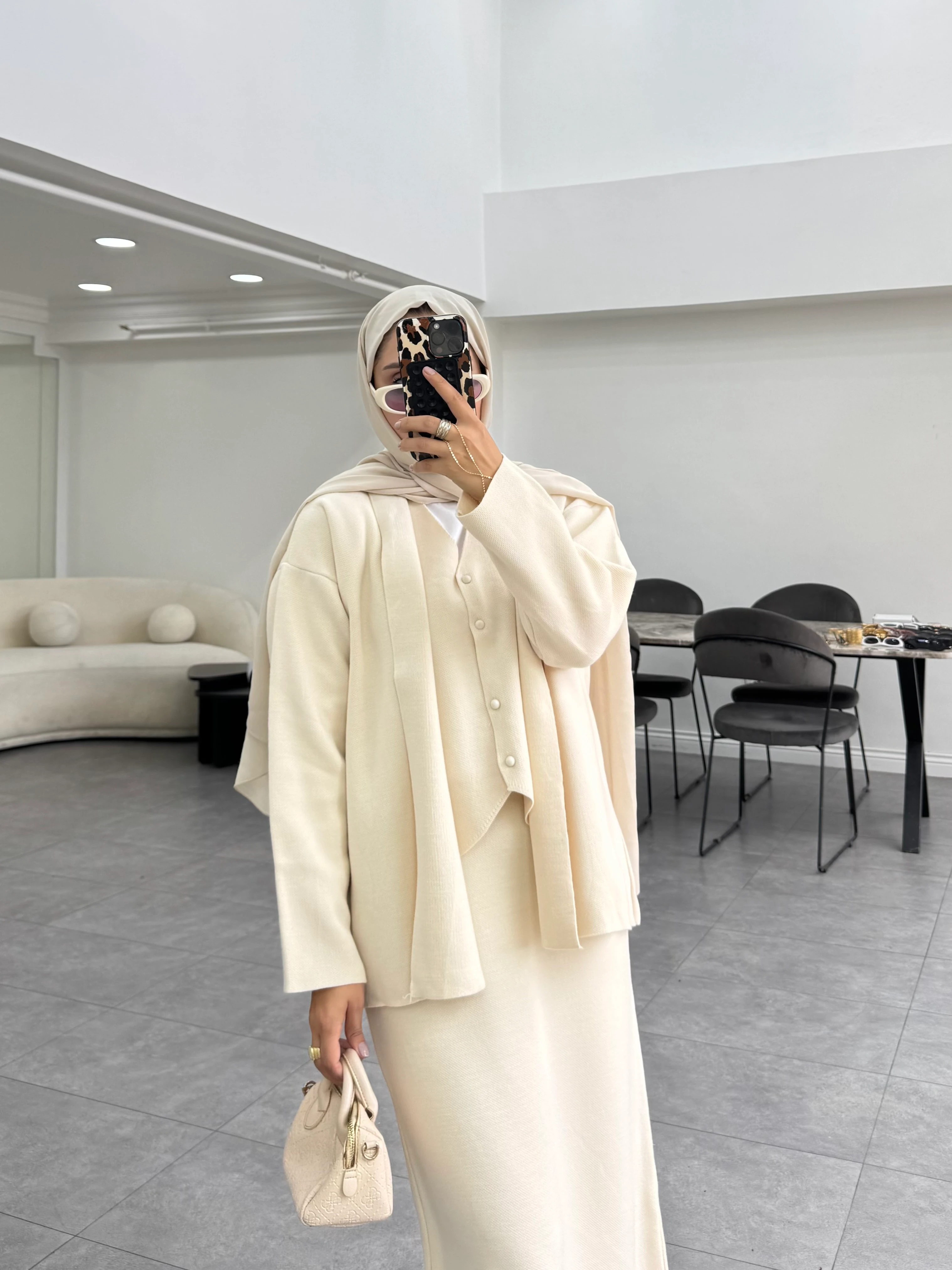 Pessa Üçlü Takım Taş