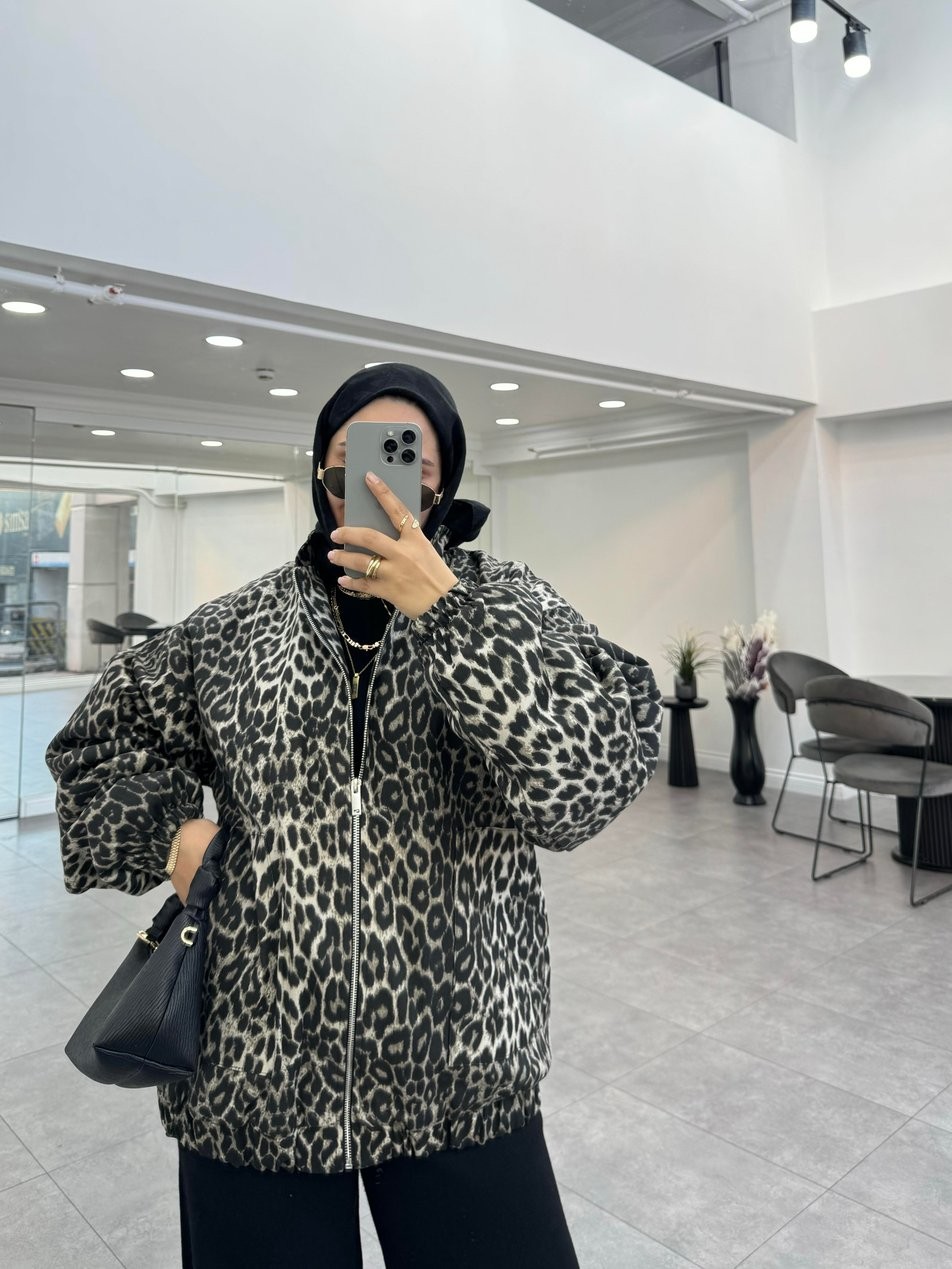 Leopar Kapitone Mont