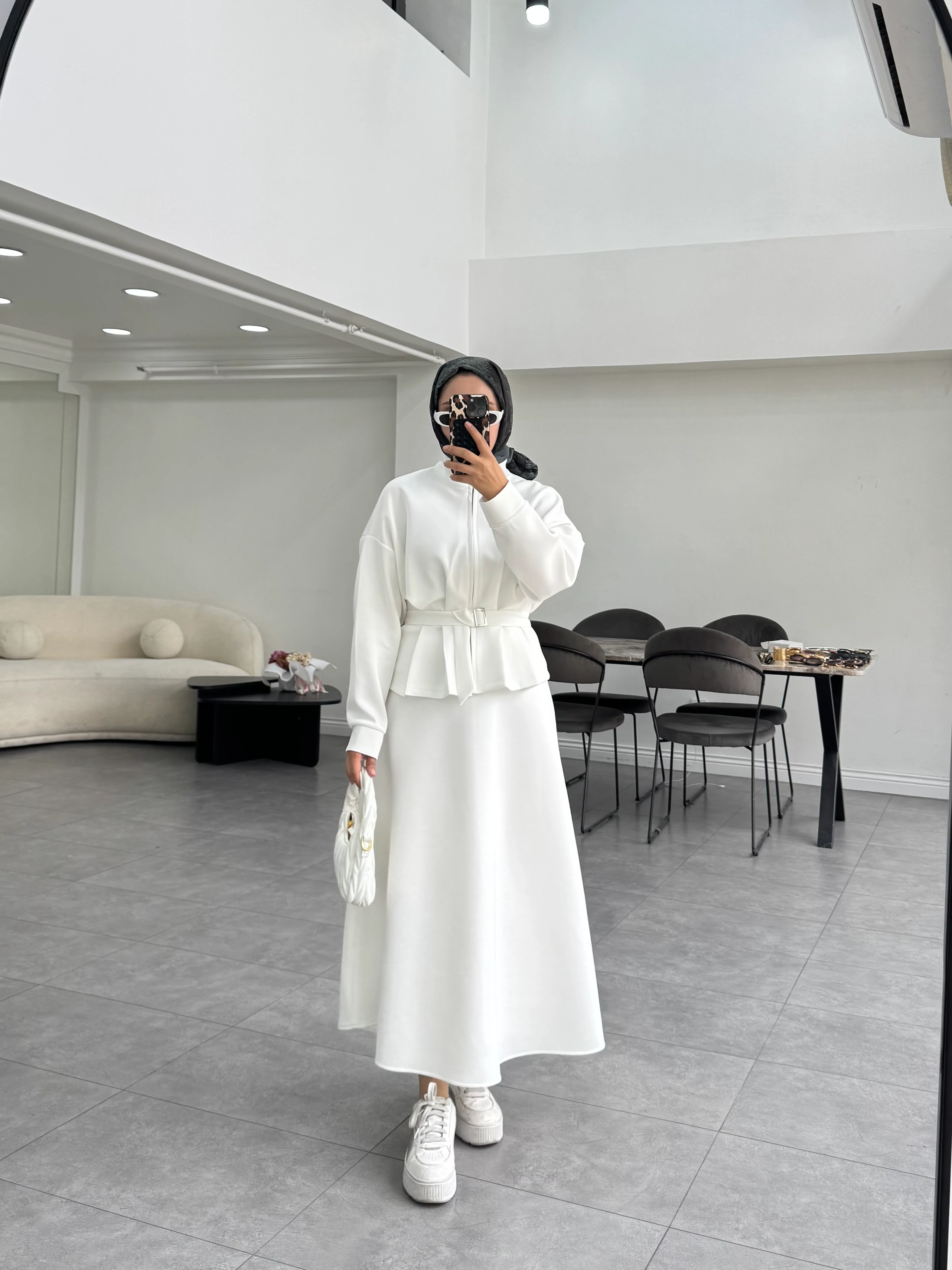 Sualla Etekli Takım Beyaz