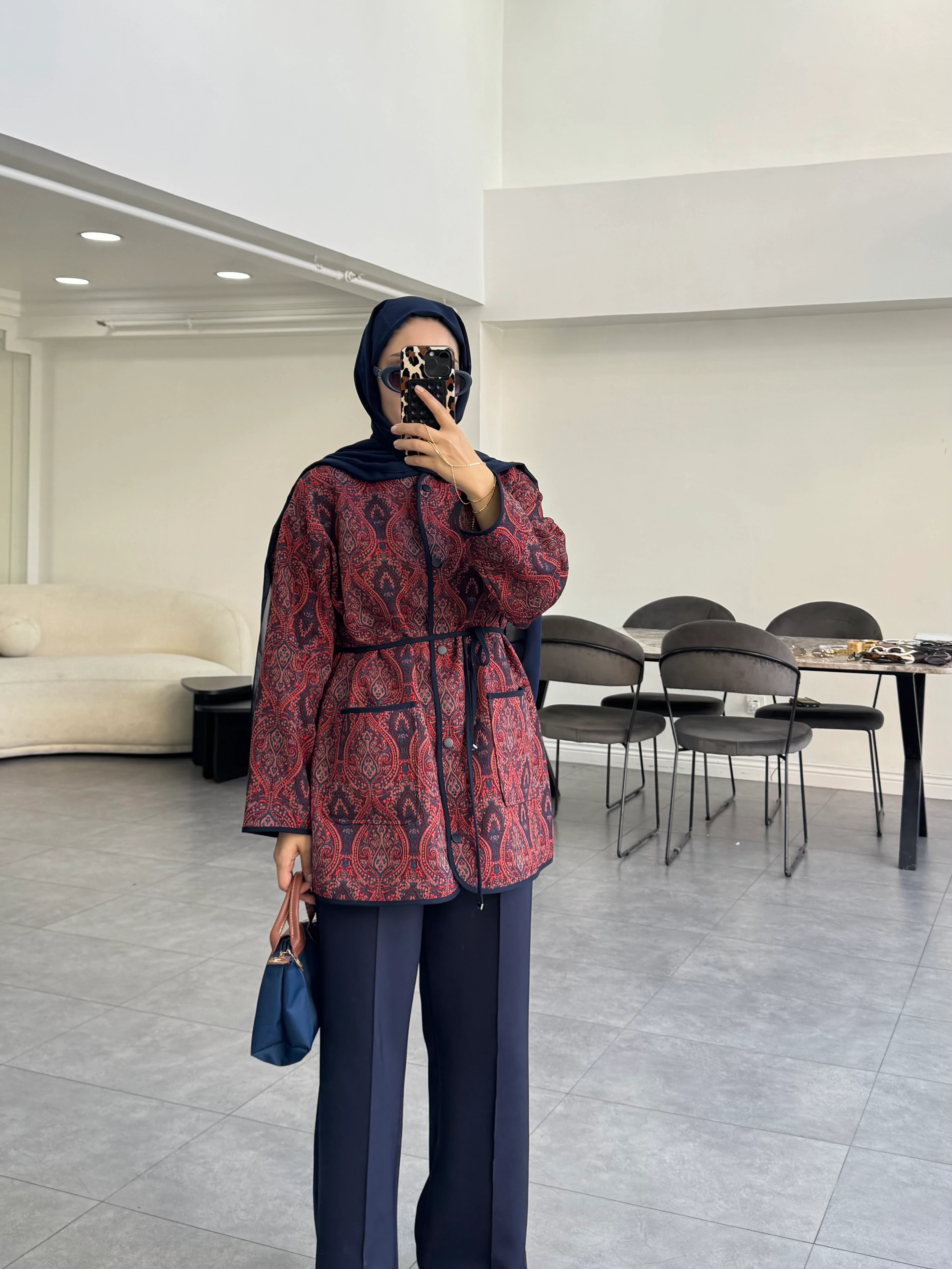 Etnik Kapitone Bordo