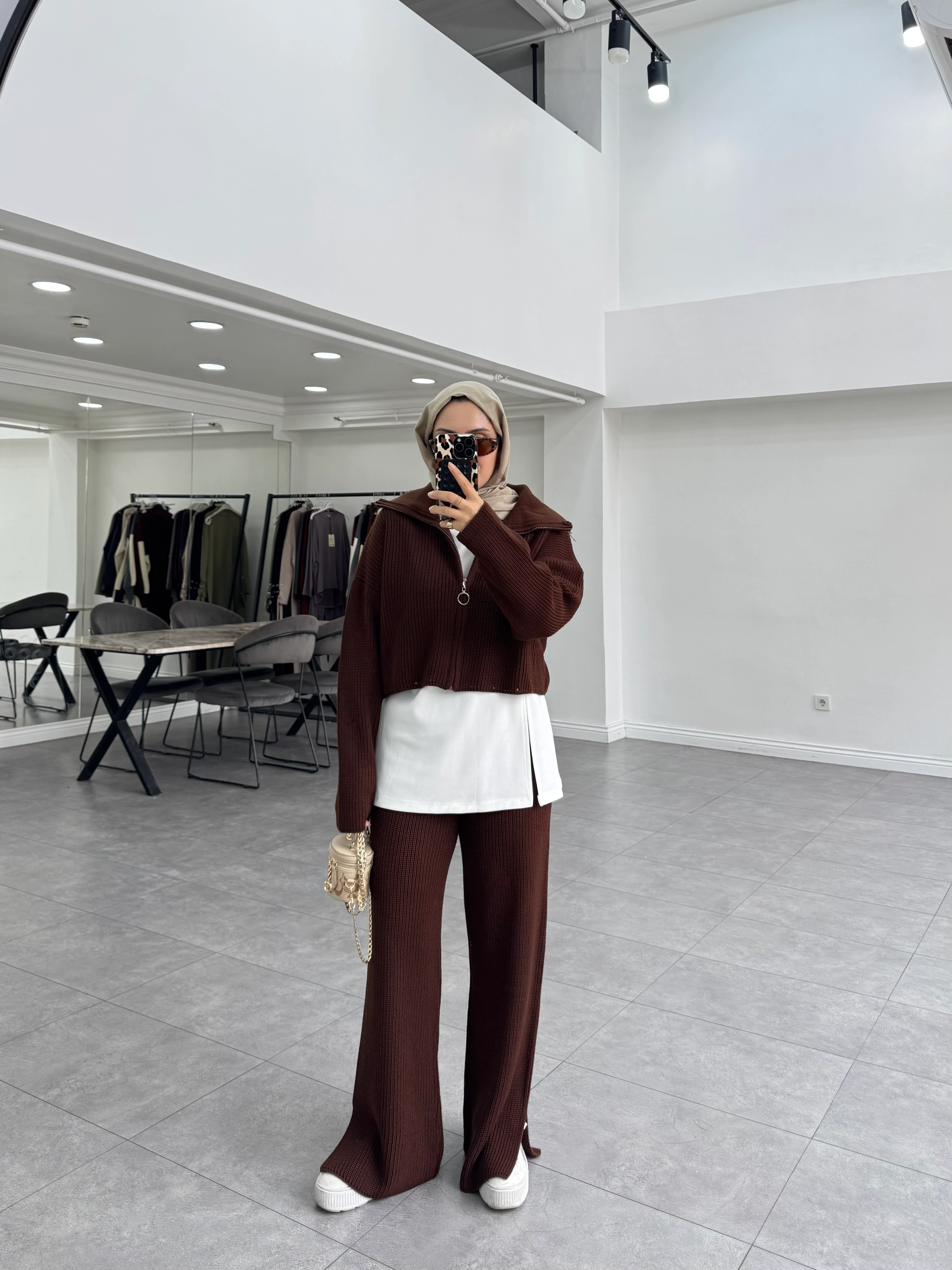 Tera Üçlü Triko Takım Kahverengi