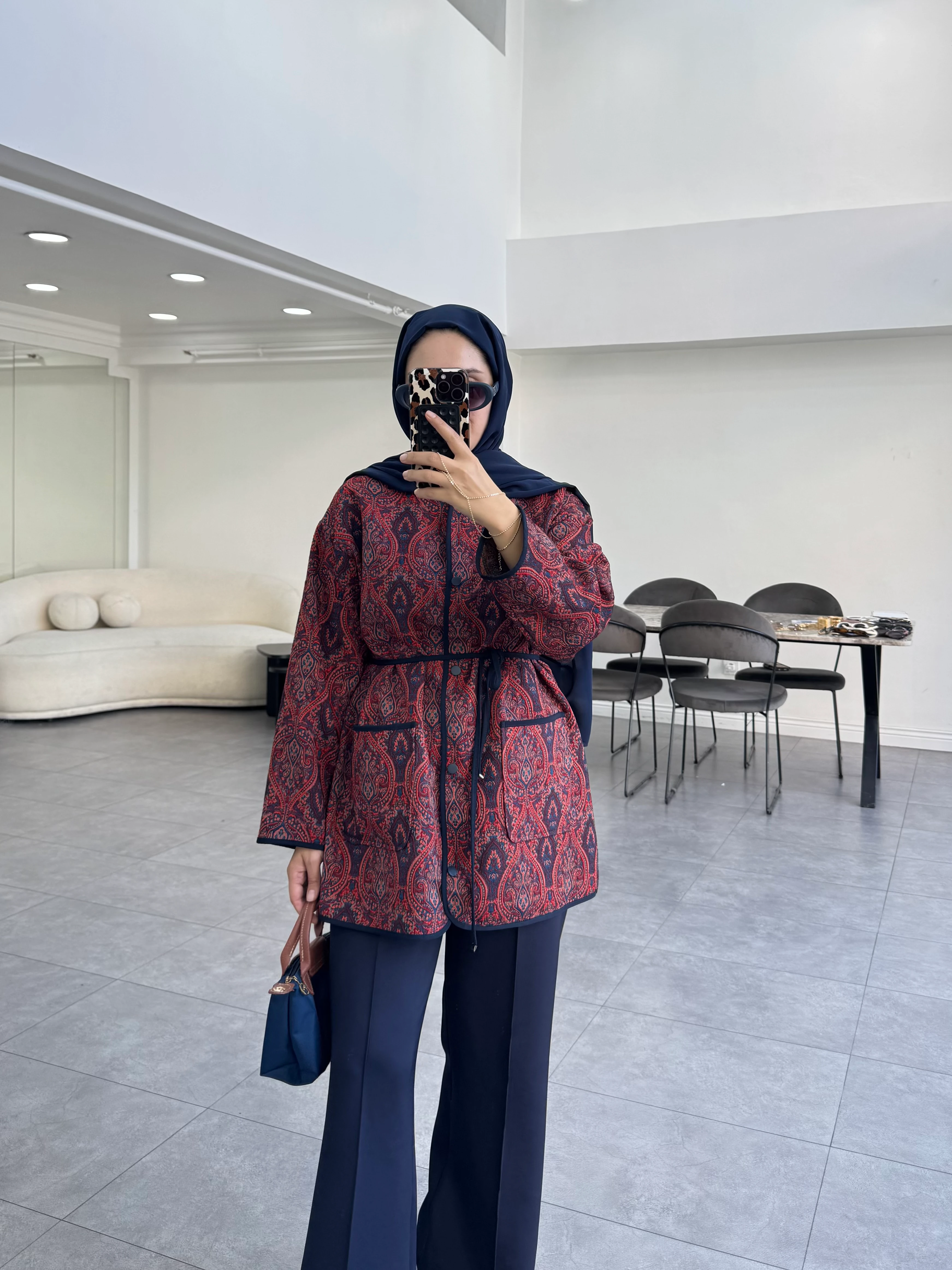 Etnik Kapitone Bordo