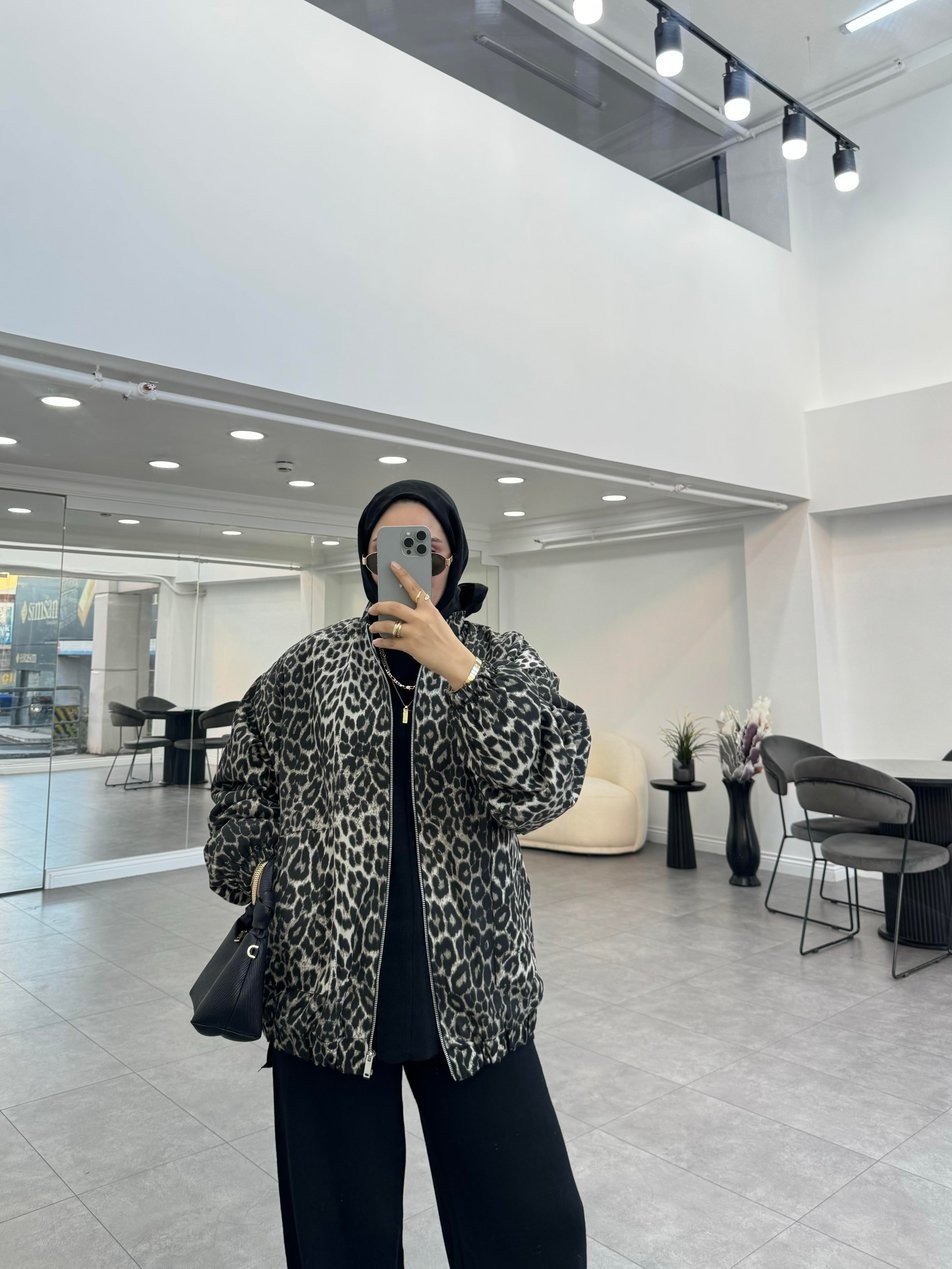 Leopar Kapitone Mont