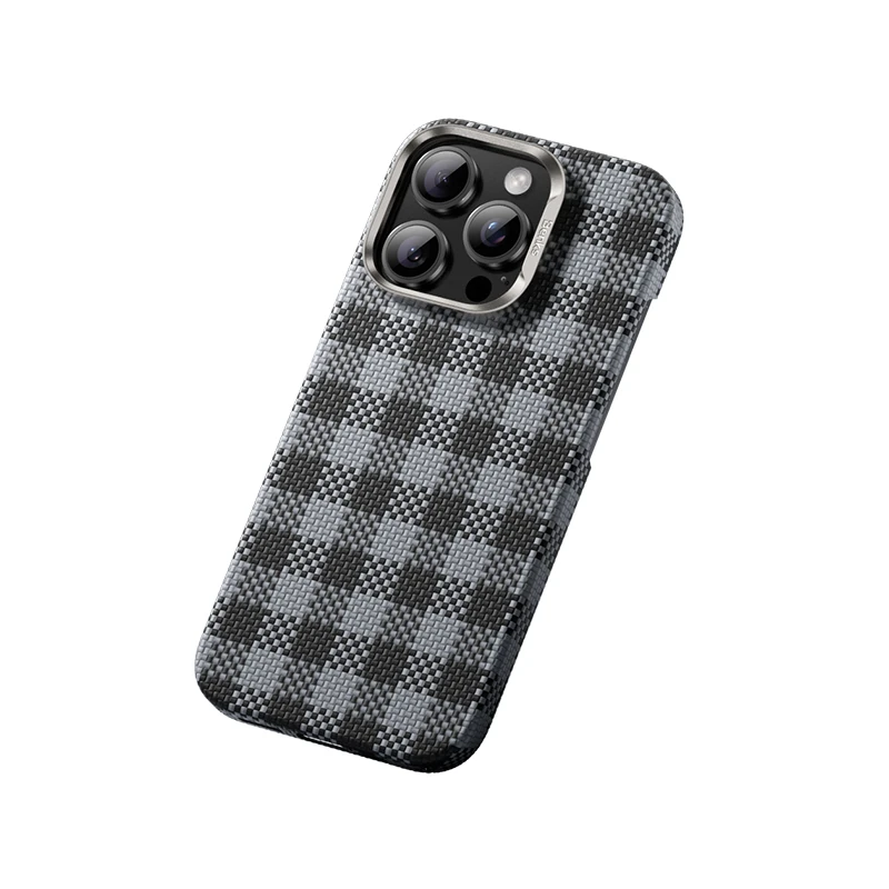 Apple iPhone 15 Pro Kılıf M-safe Şarj Özellikli Ekose Tasarımlı Benks ArmorVichy Kevlar Kapak