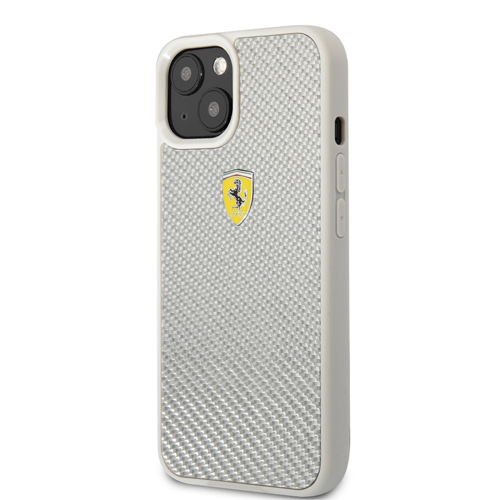 Apple iPhone 13 Kılıf Ferrari Orjinal Lisanlı Klasik Metal Logolu Karbon Dizayn Kapak