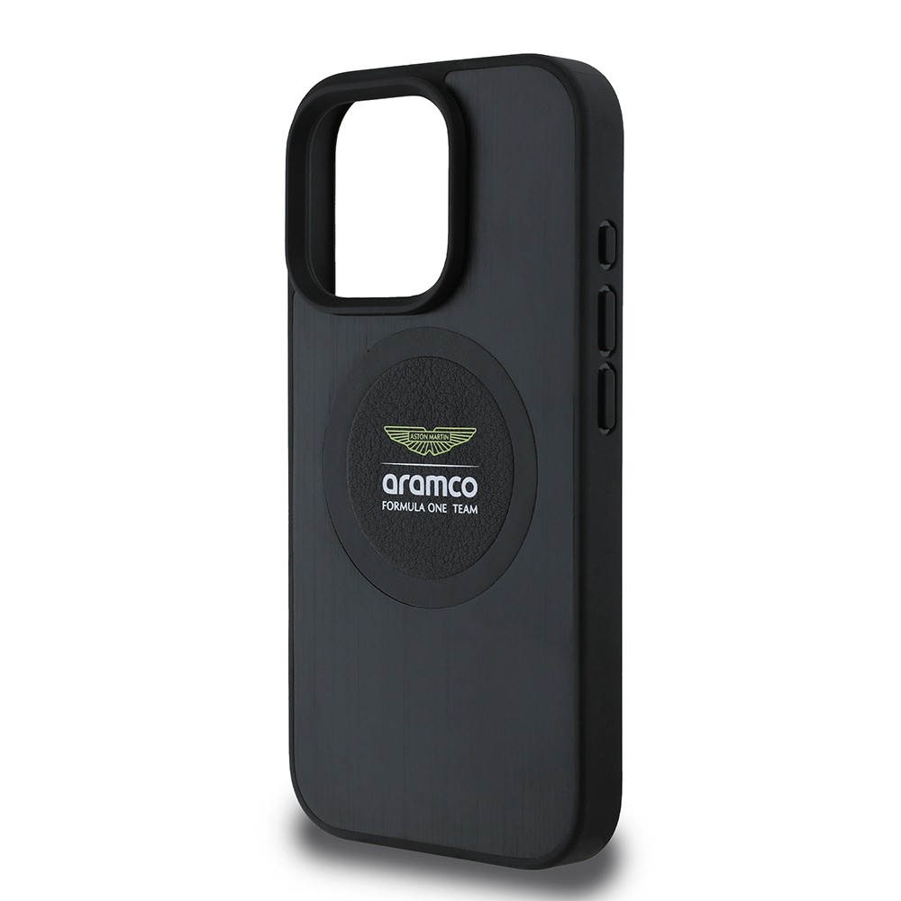 Apple iPhone 15 Pro Max Kılıf Aston Martin Orjinal Lisanslı M-safe Şarj Özellikli Aluminyum Arka Yüzeyli Formula One Team Baskılı Kapak