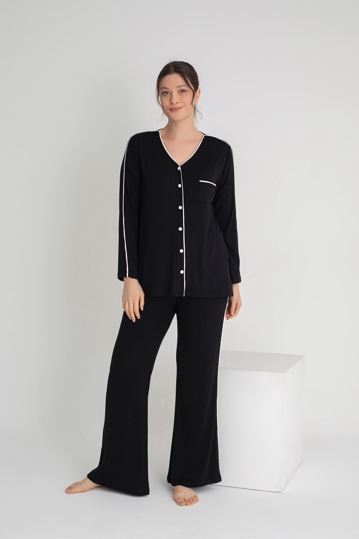 Confeo 840-854 Önü Düğmeli Uzun Kol Pijama Takımı