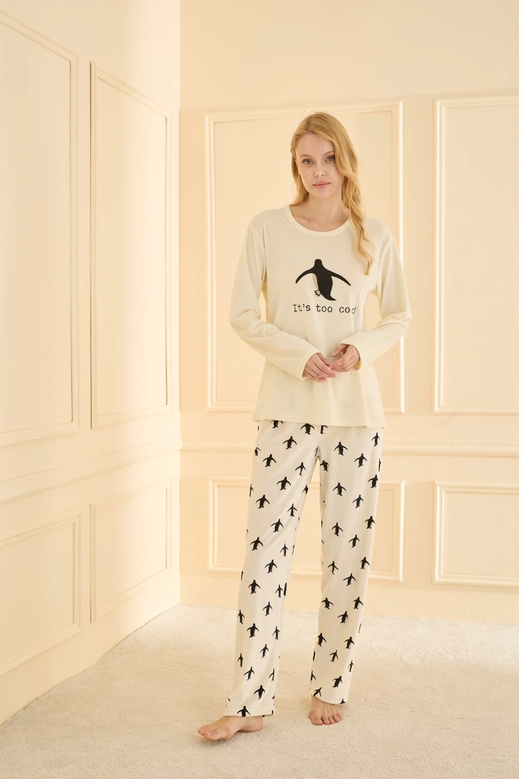 Mihra 13313R1418 Penguen Desen Kadife Pijama Takımı