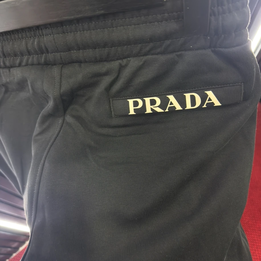 Prada Eşofman Takımı