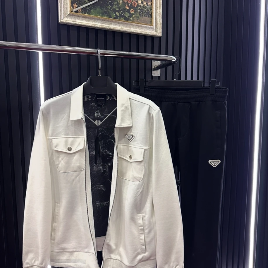 Prada Eşofman Takımı