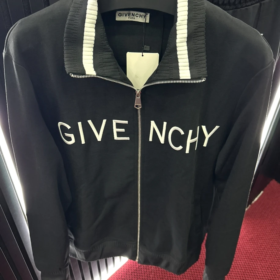 Givenchy Eşofman Takımı