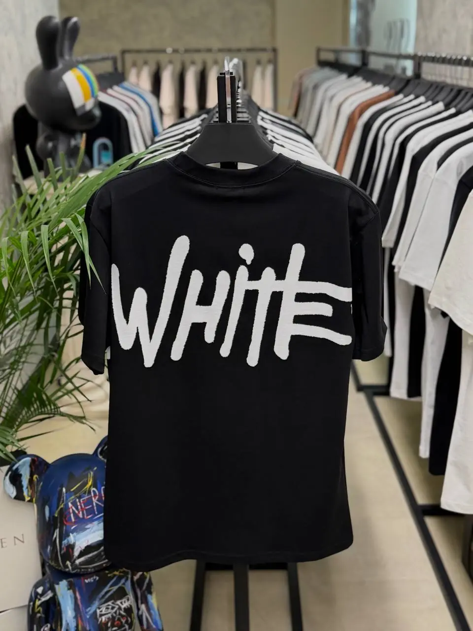 Off-White T-Shırt