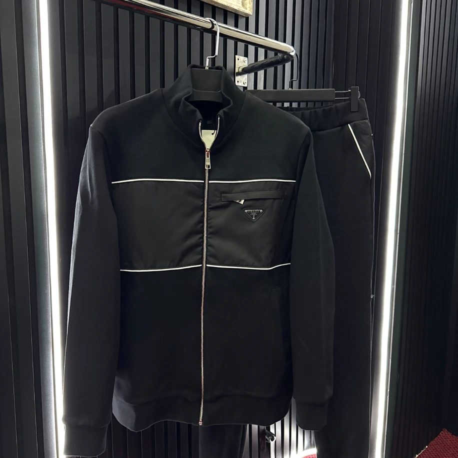 Prada Eşofman Takımı