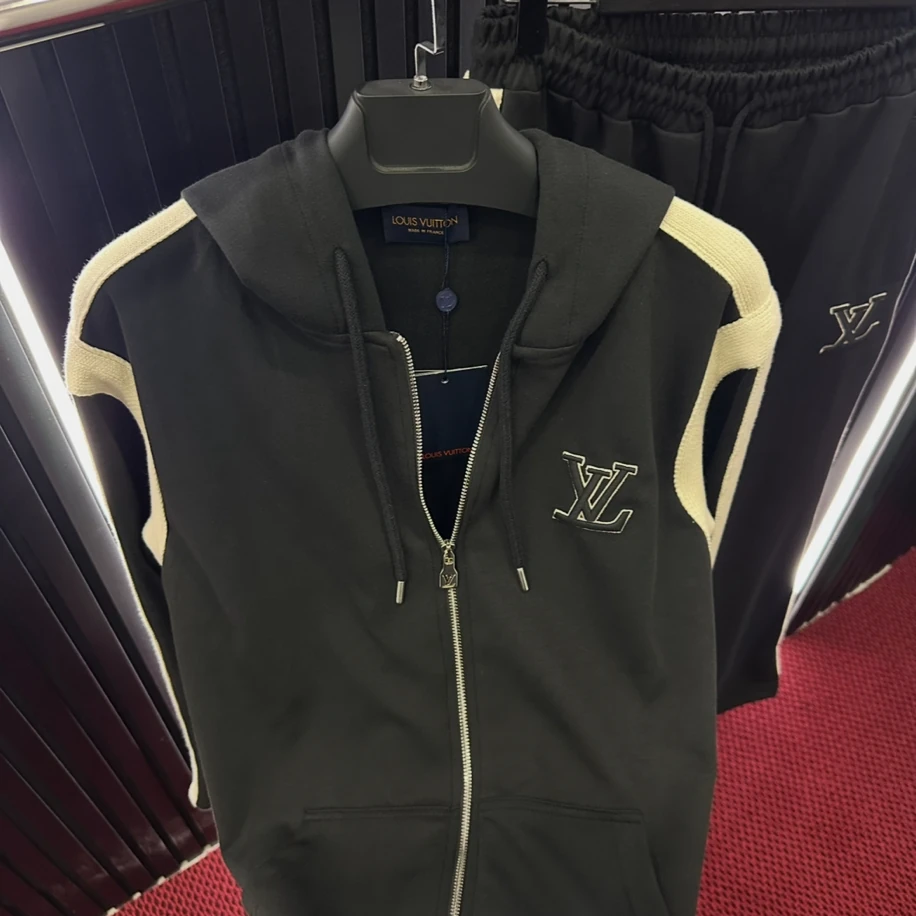 Louis Vuıtton Eşofman Takımı