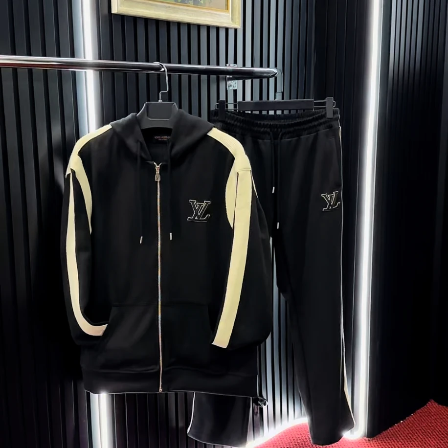 Louis Vuıtton Eşofman Takımı