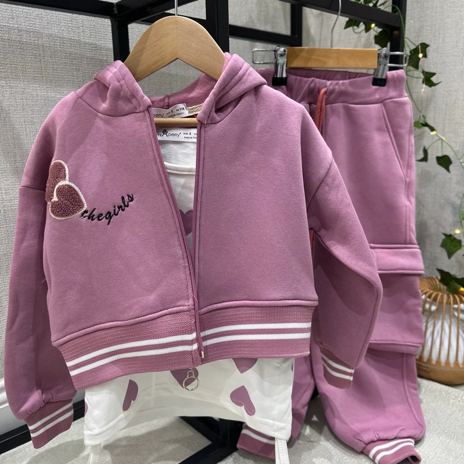 Kapşonlu 3’lü Takım