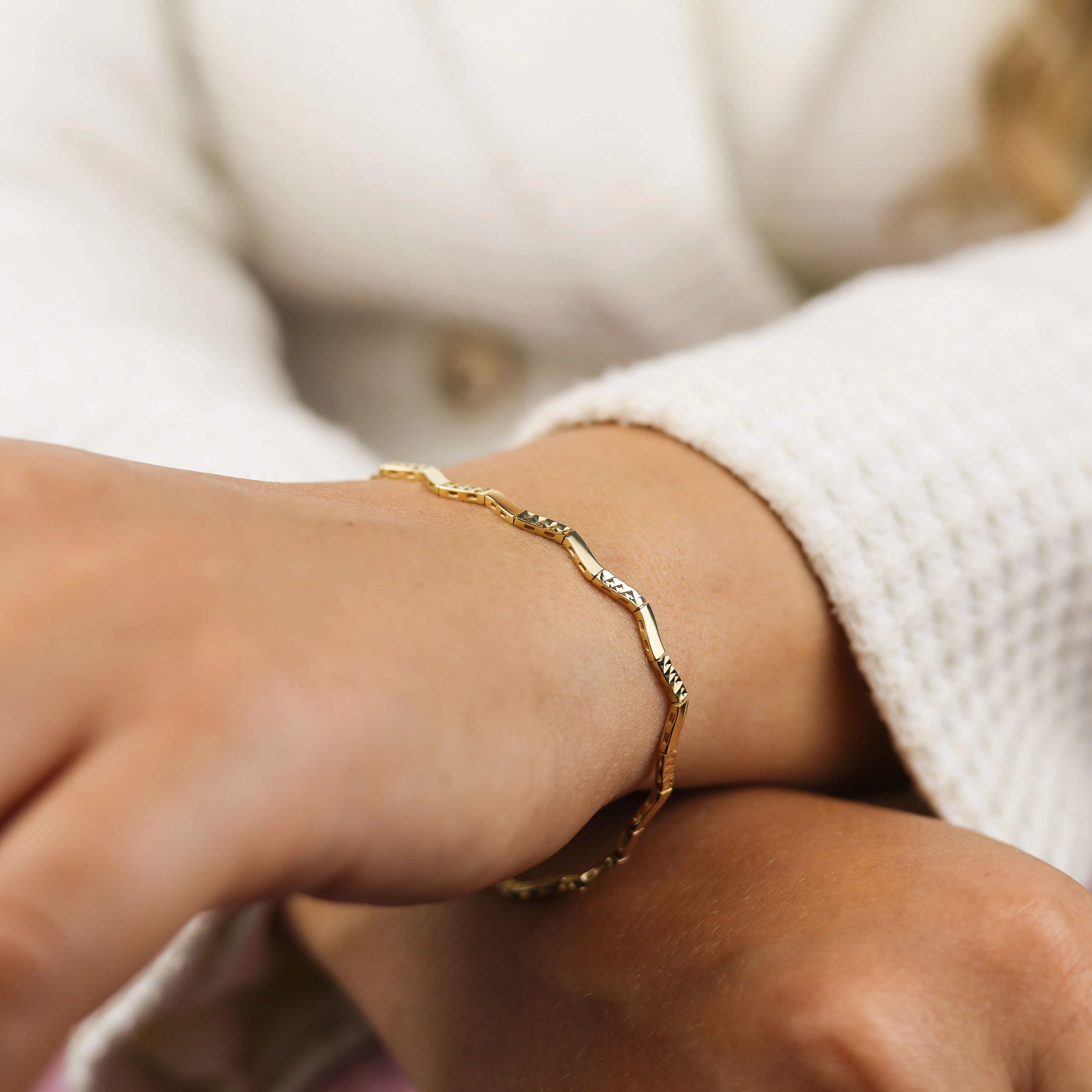 Dalgalı Ajda Bileklik